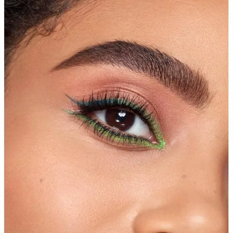 - Clump Crusher by Lash Blast Mascara, 20X More Volume, Double Sided Brush, Long-Lasting Wear, 100% Cruelty-Free