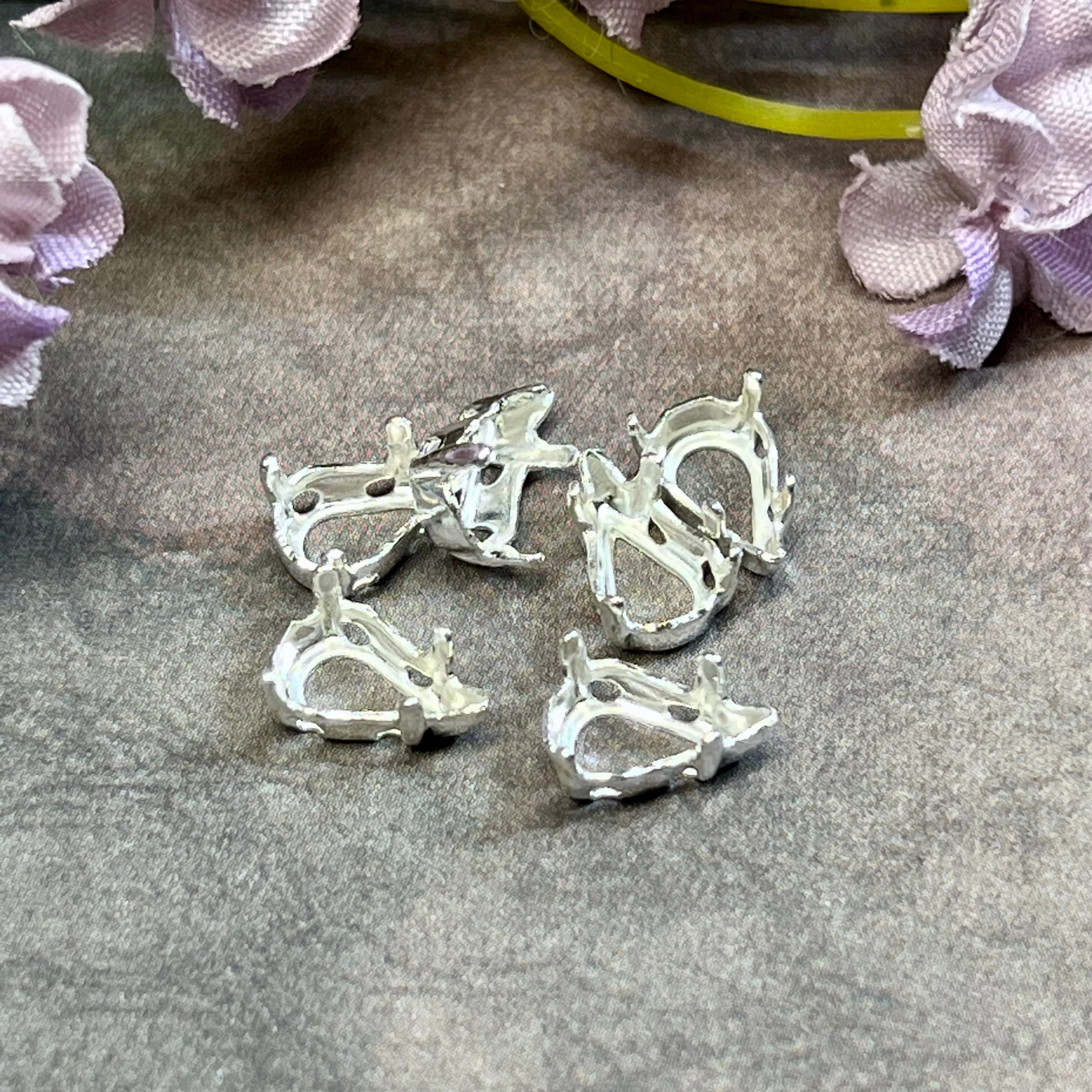 10x6 mm Pear-Teardrop Shaped, 4300 Settings, 6 pcs Silver or Gold Plated, Gemstone or Crystal Settings, Bead Embroidery Component