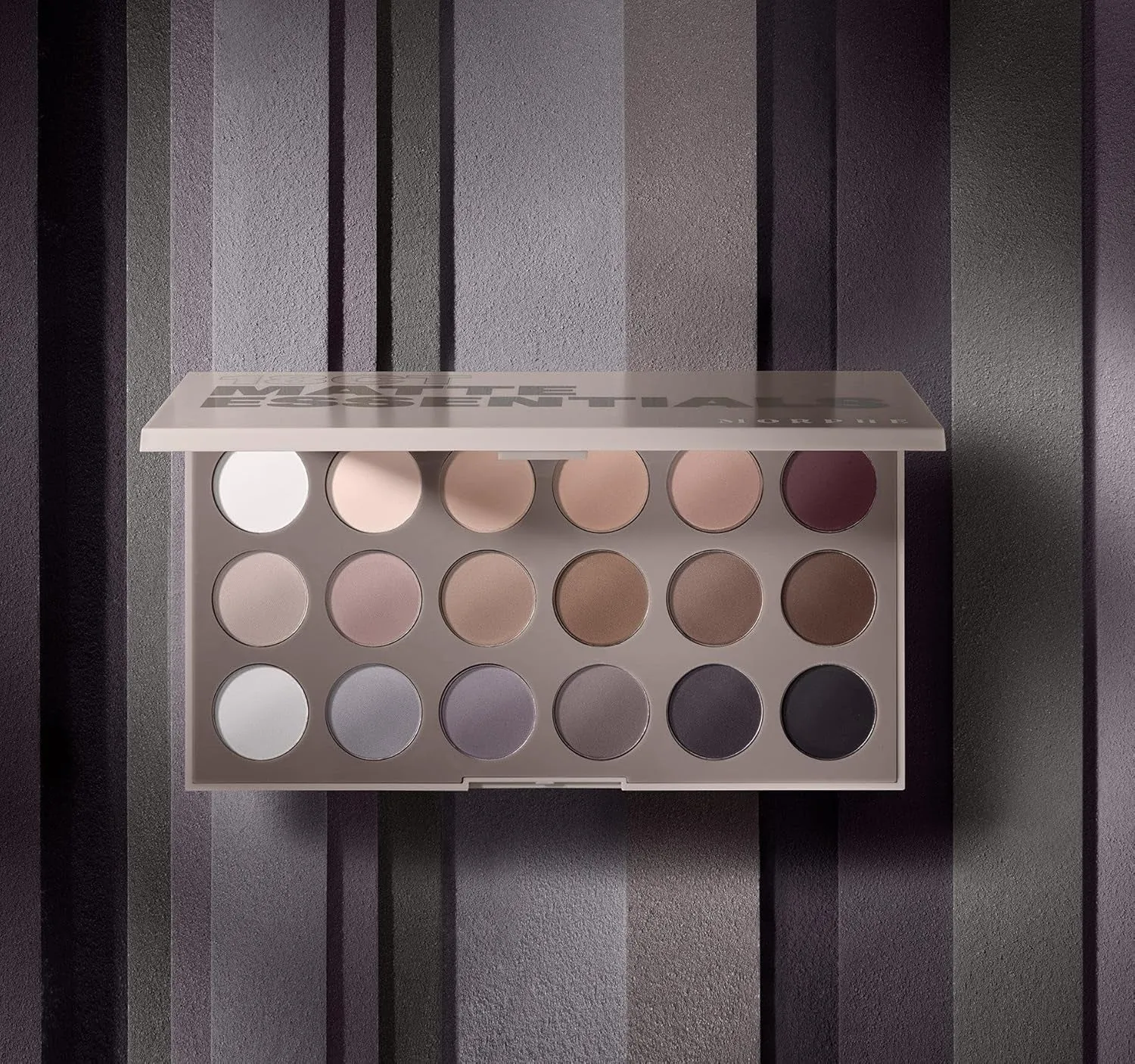 18CT Makeup Palette - Matte Essentials Artistry Palette with Cool-Toned, All Matte Shades - Made to Build, Blend & Layer Flawlessly for Everyday, Versatile Makeup Looks (0.68 Oz)