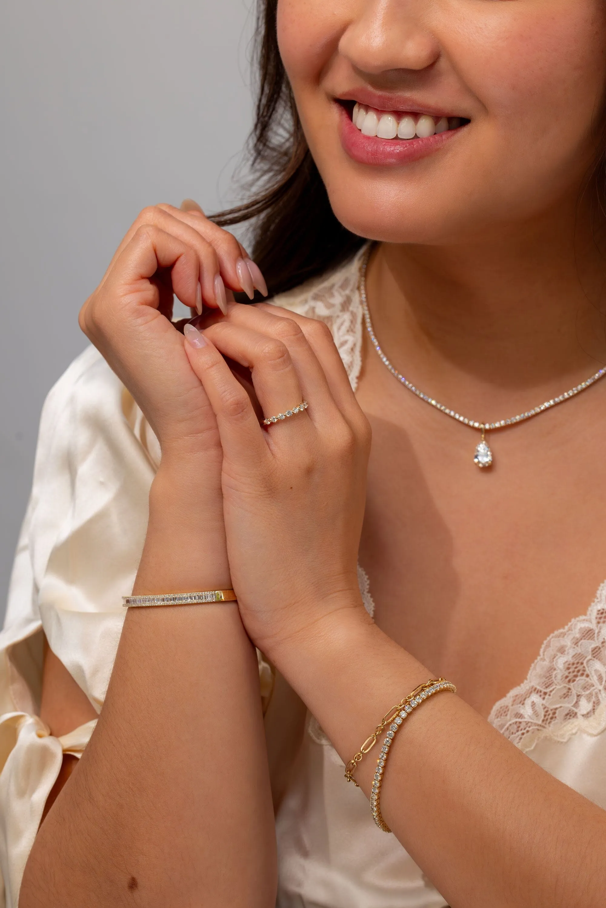 2.6mm Floating Single Prong Round Natural Diamond Ring