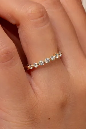 2.6mm Floating Single Prong Round Natural Diamond Ring
