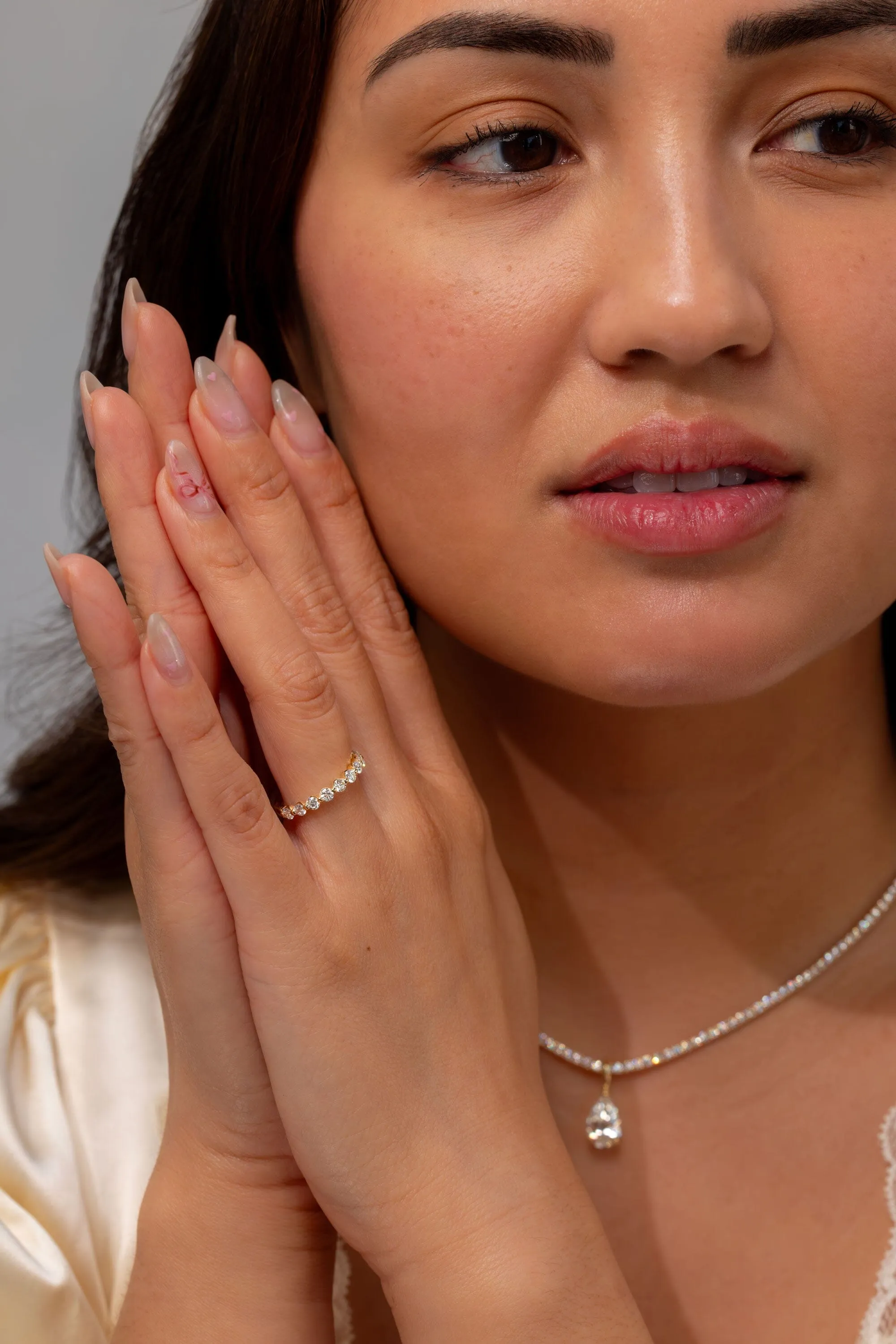 2.8mm Floating Single Prong Round Natural Diamond Ring