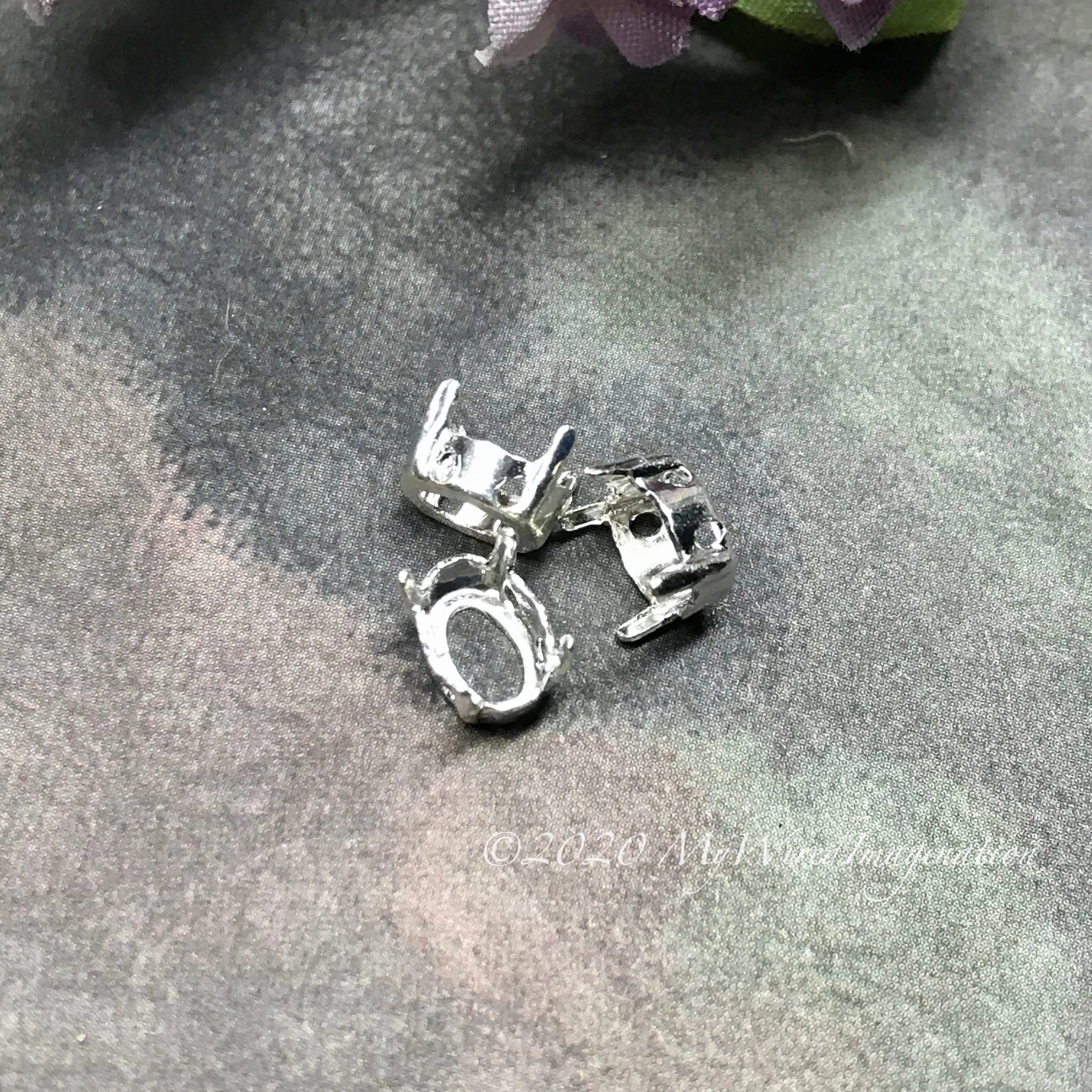8x6mm Oval Settings, Art 4120  3 Pieces Silver or Gold Plated Settings
