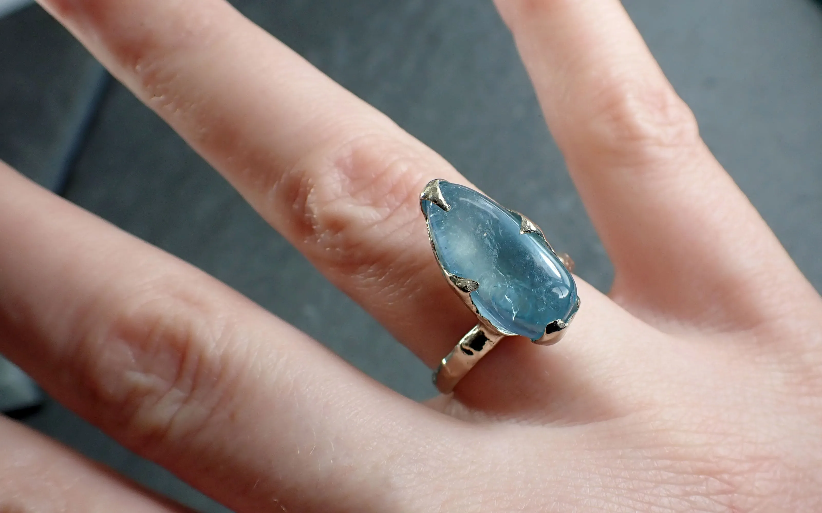 Aquamarine tumbled White 14k gold Solitaire gemstone ring 2819