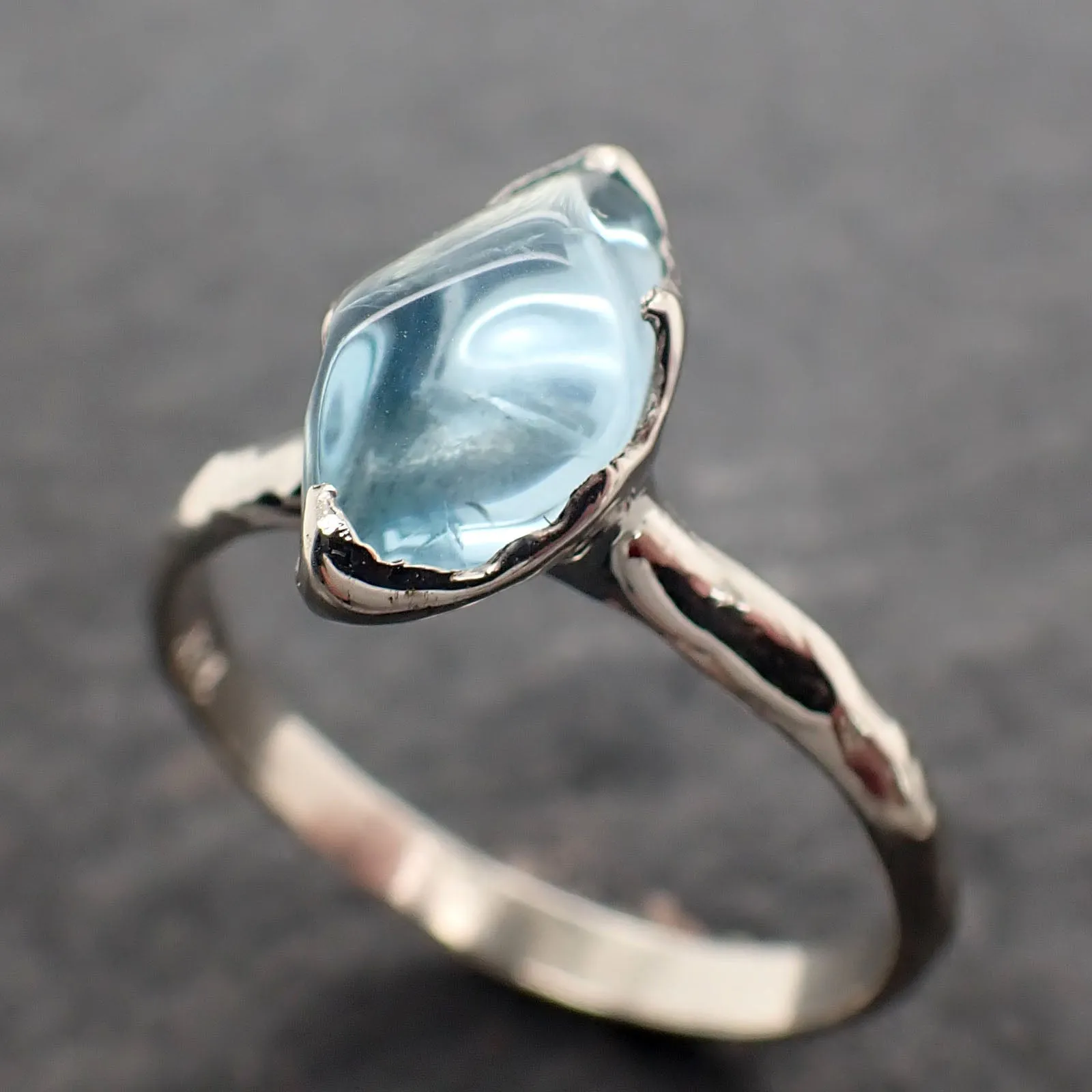 Aquamarine tumbled White 18k gold Solitaire gemstone ring 2775