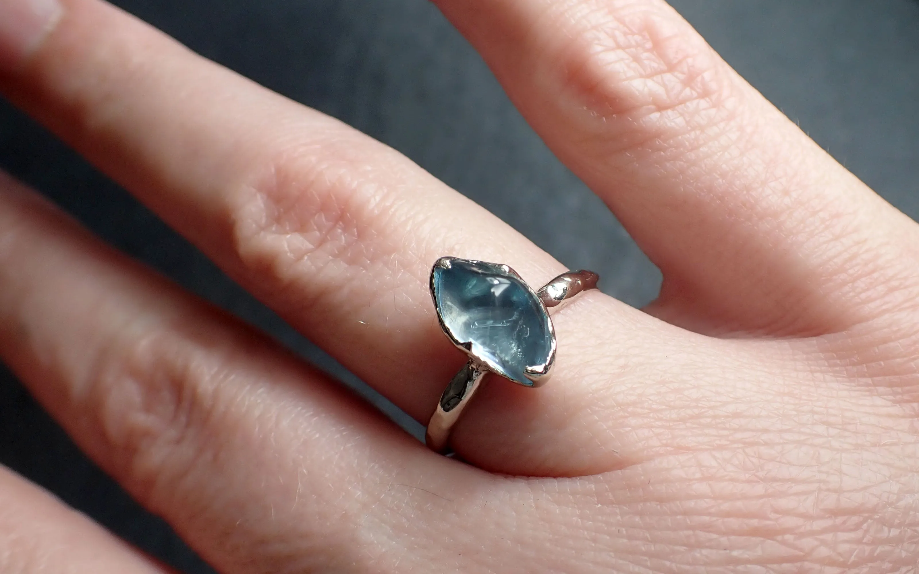 Aquamarine tumbled White 18k gold Solitaire gemstone ring 2775