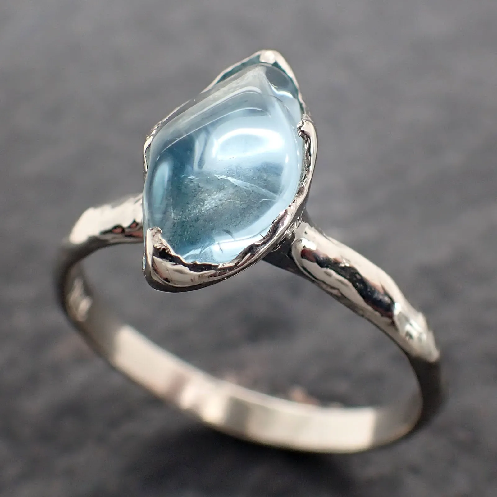 Aquamarine tumbled White 18k gold Solitaire gemstone ring 2775