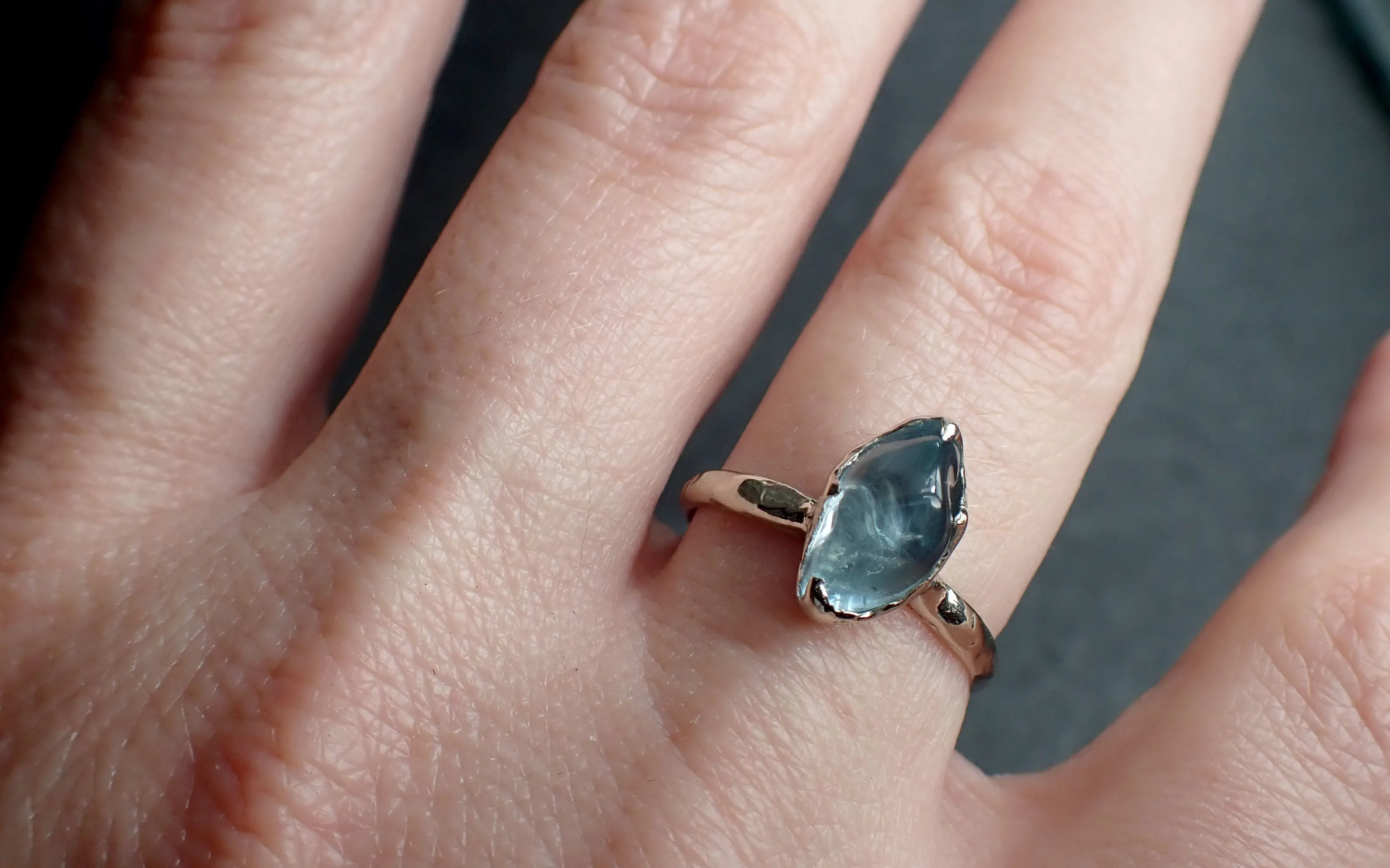 Aquamarine tumbled White 18k gold Solitaire gemstone ring 2775