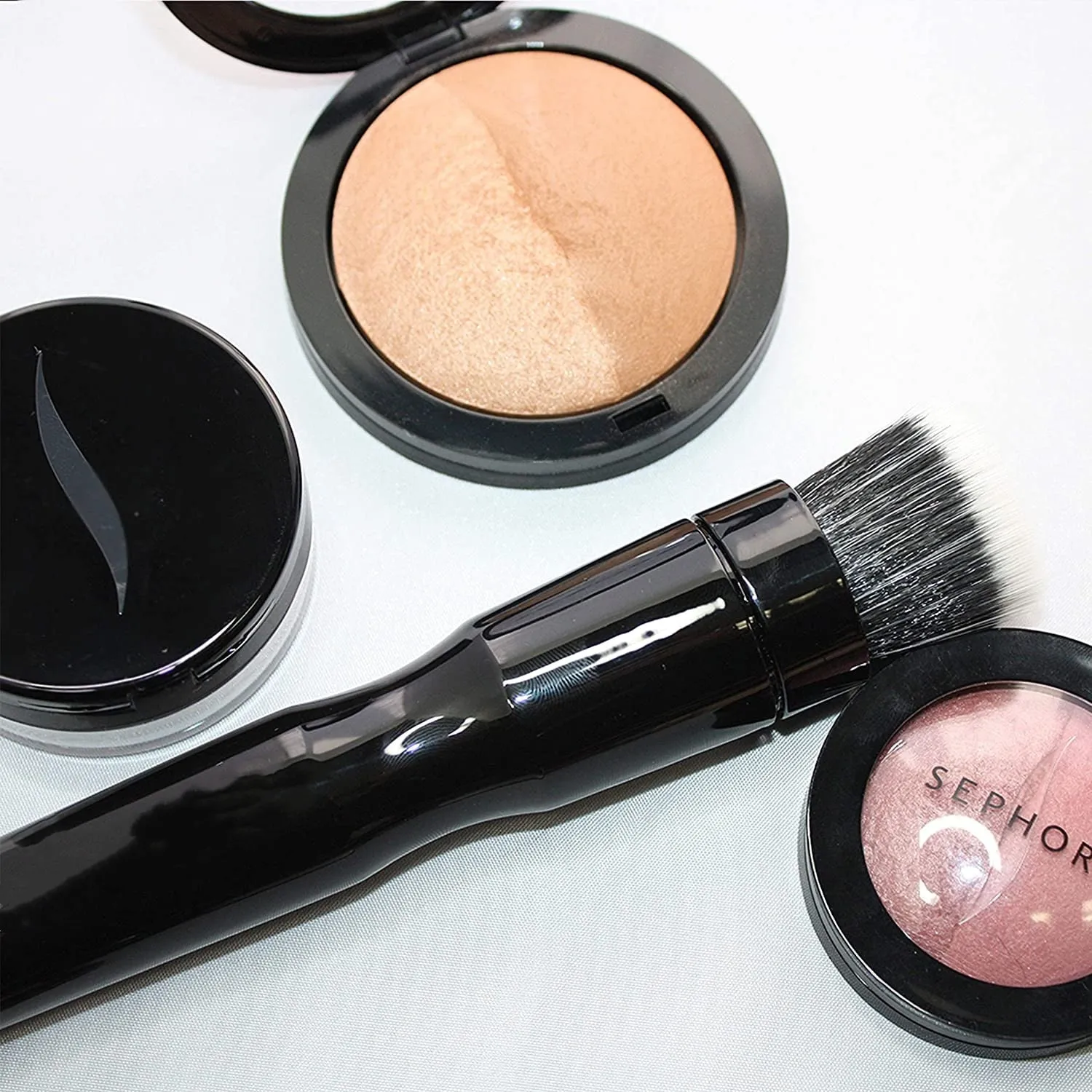Automatic Rotating Makeup Brush