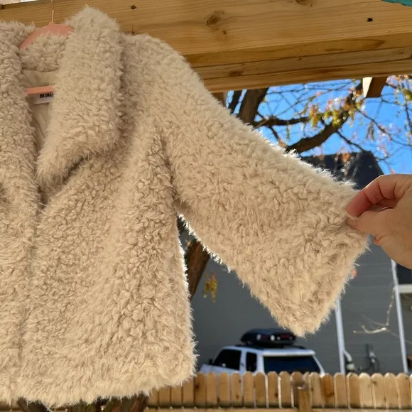 BB Dakota Hugs Don’t Lie Cropped 3/4 Sleeve Cream Faux Fur Coat Jacket Large