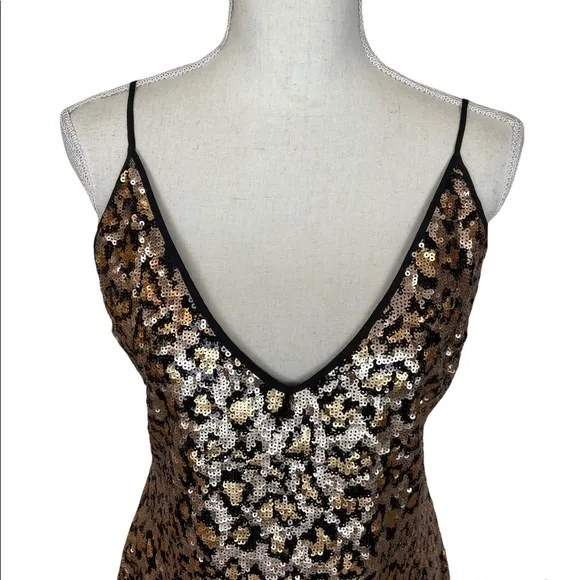 BB DAKOTA Leopard Sequin Cocktail Dress Sleeveless Party Dress Size 6 NWT
