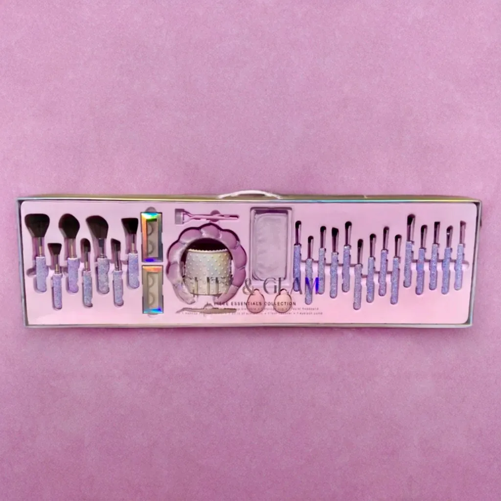 Bling/Pearl Mega Glitz & Glam | 30pc Essentials Collection Brush Set | MU9690-B