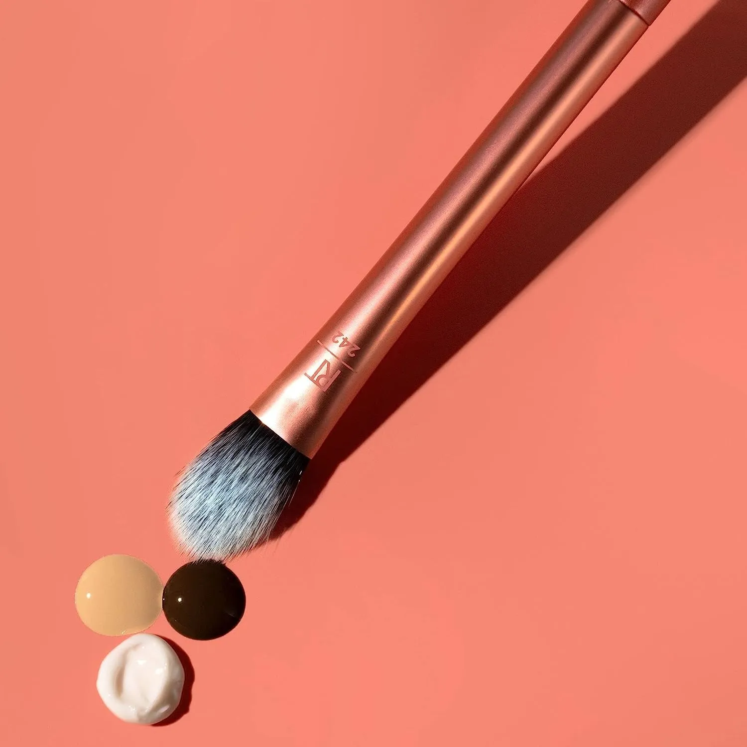 Brightening Concealer Makeup Brush, Viral Kitten Paw Brush Conceals under Eyes, & Imperfections, Cover Dark Circles, for Brightener & Concealer, RT 242 Brush, Cruelty-Free, 1 Count