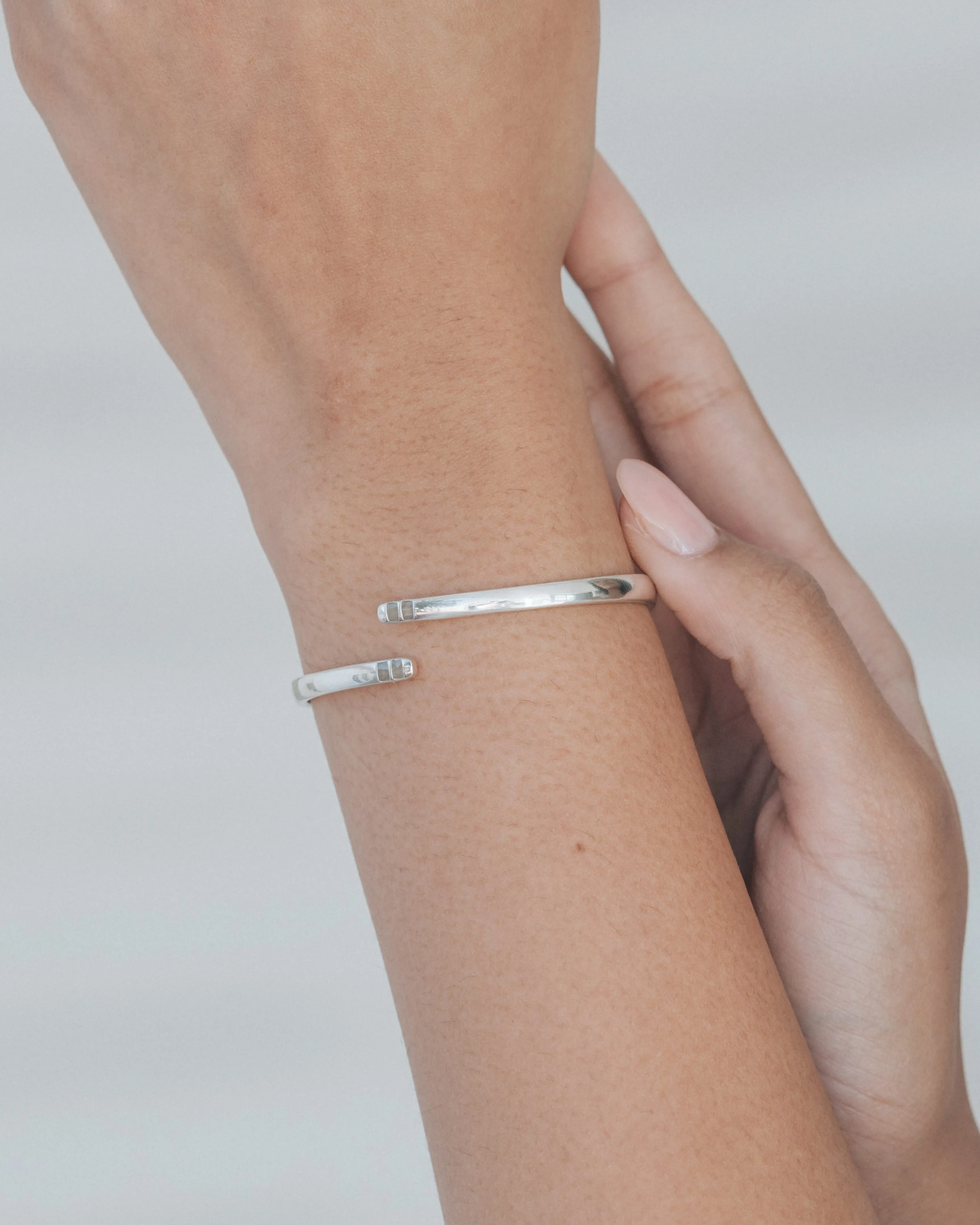 Bypass Hinged Cuff Cremation Bracelet in 14K Yellow Gold