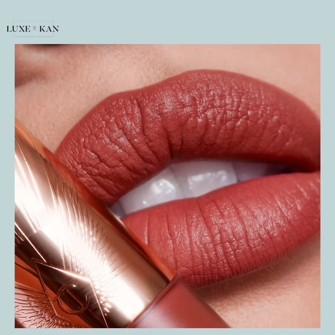 CHARLOTTE TILBURY Airbrush Flawless Lip Blur