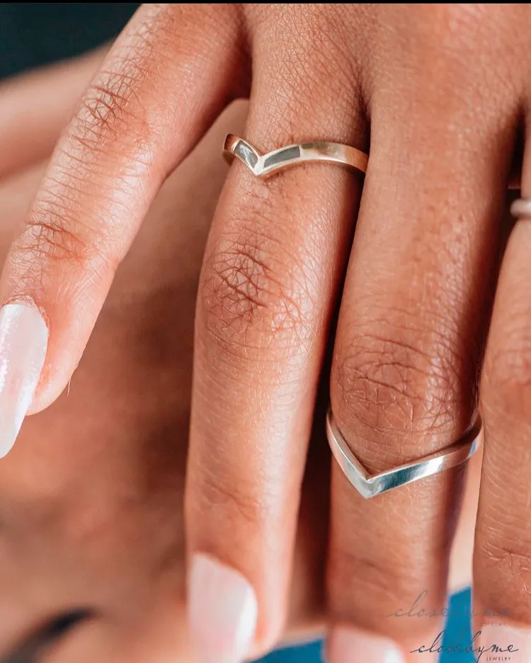Chevron Cremation Ring in 14K Rose Gold