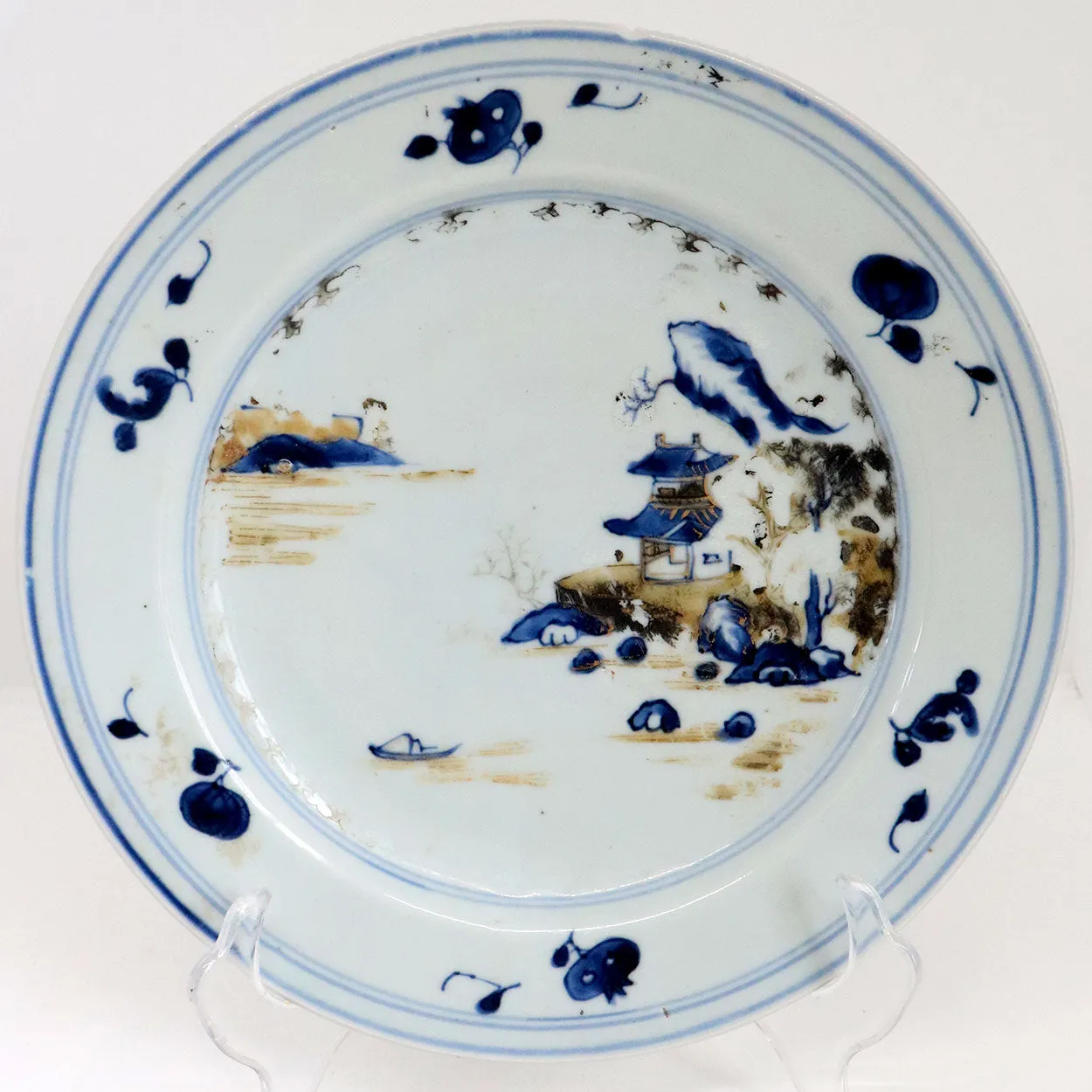 Chinese Export Porcelain Boatman and Six-Flower Nanking Cargo Shipwreck Plate