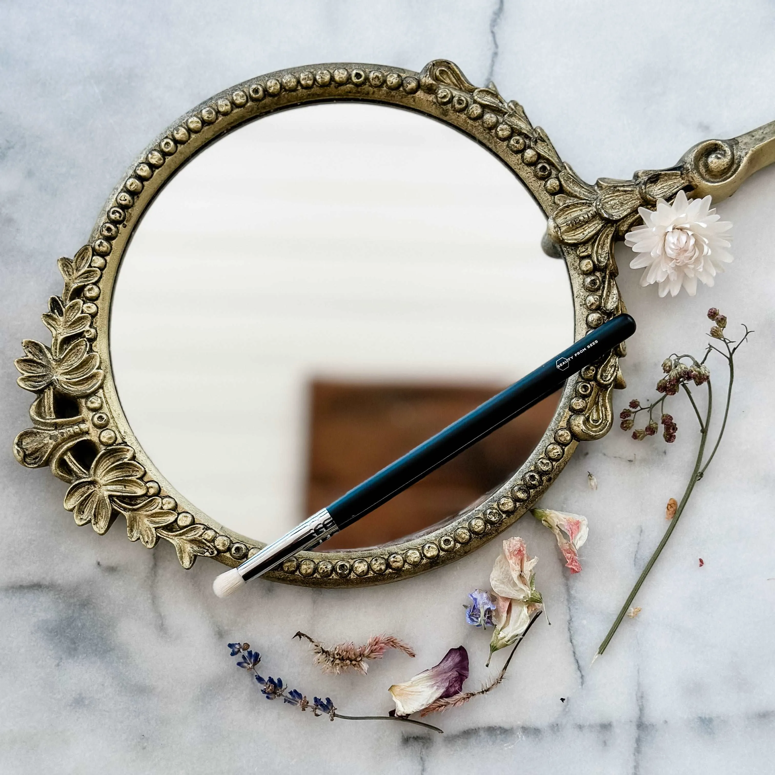 Crease Smudging Brush