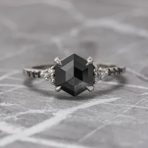 Custom Quincy setting engagement ring