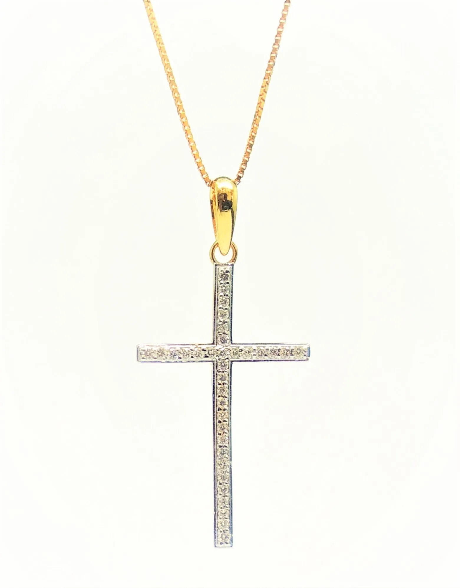 DIAMOND CROSS PENDANT IN 14K YELLOW GOLD