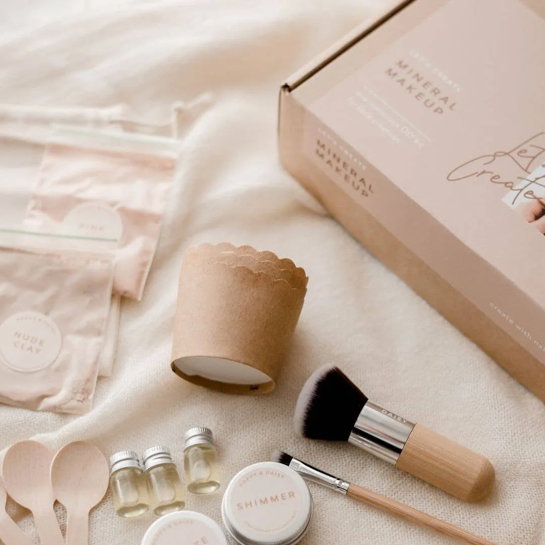 DIY Mineral Makeup Kit