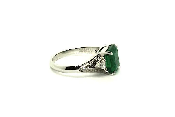 Emerald & Trillion Cut Diamond Ring Ad No.0470