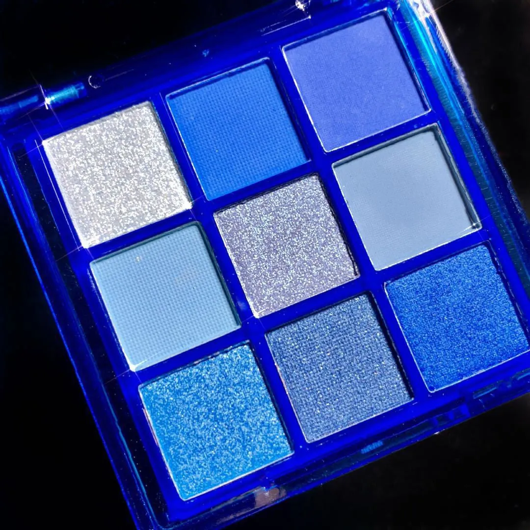 Eyeshadow electric blue