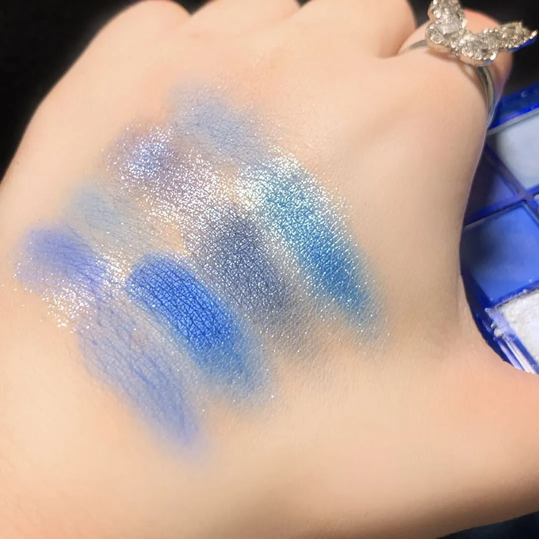 Eyeshadow electric blue