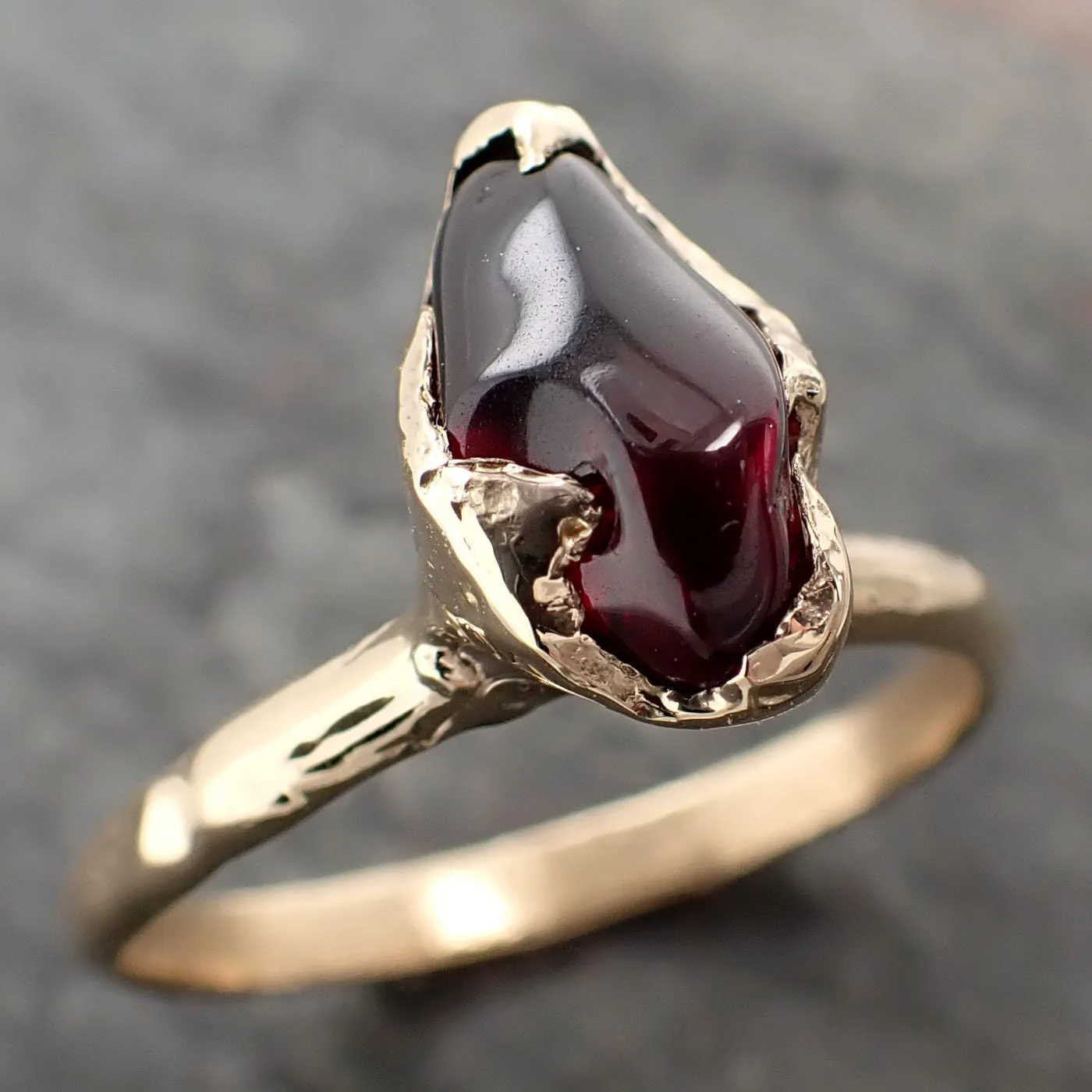 Garnet tumbled red wine 14k gold Solitaire gemstone ring 3263