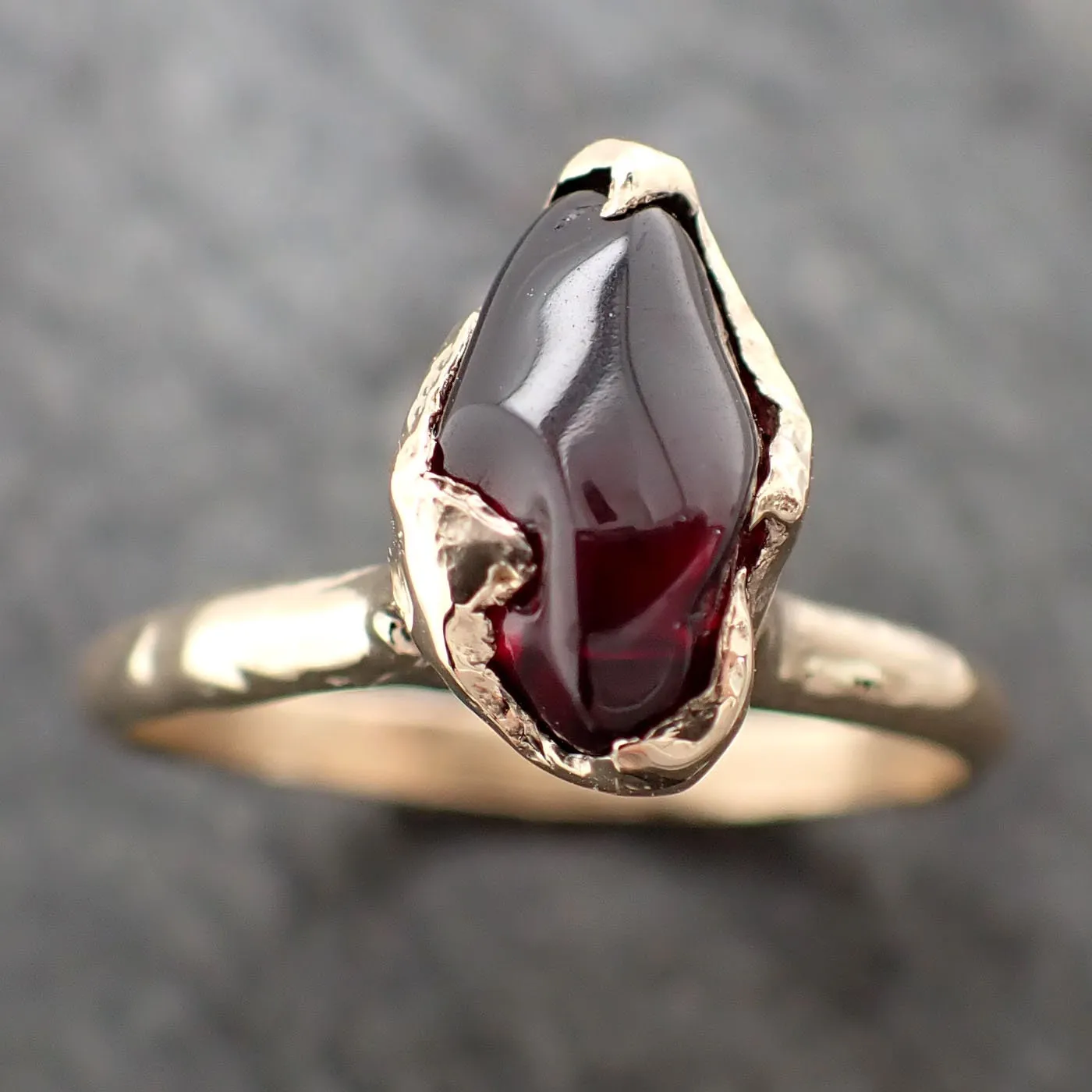 Garnet tumbled red wine 14k gold Solitaire gemstone ring 3263