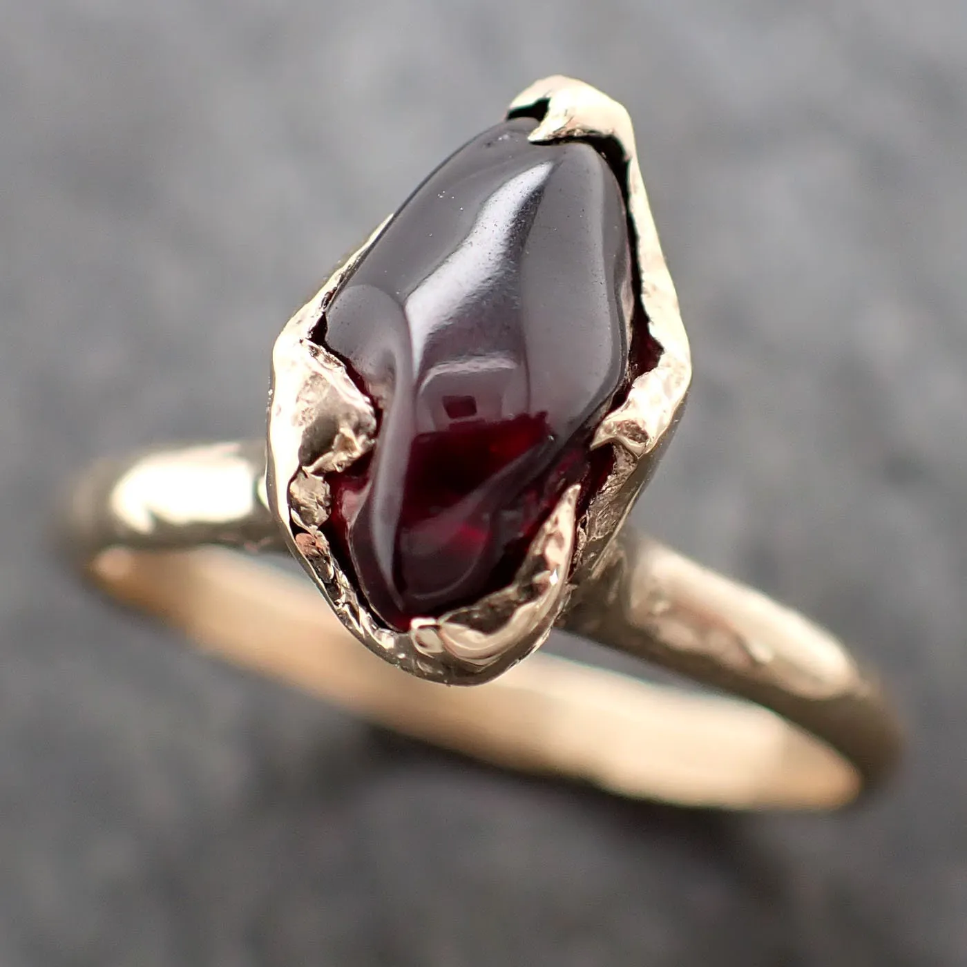 Garnet tumbled red wine 14k gold Solitaire gemstone ring 3263