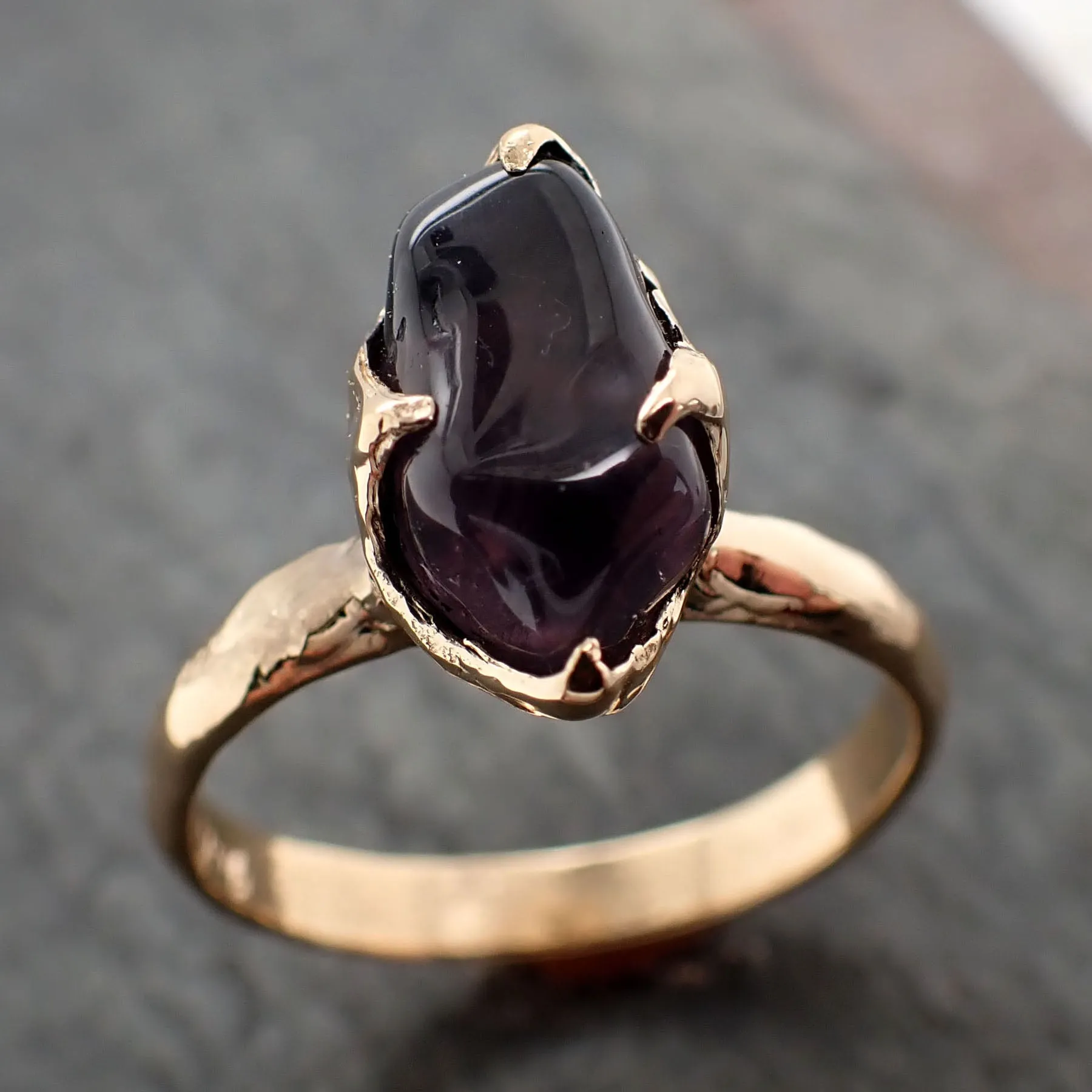 Garnet tumbled red wine 18k Yellow gold Solitaire gemstone ring 2786