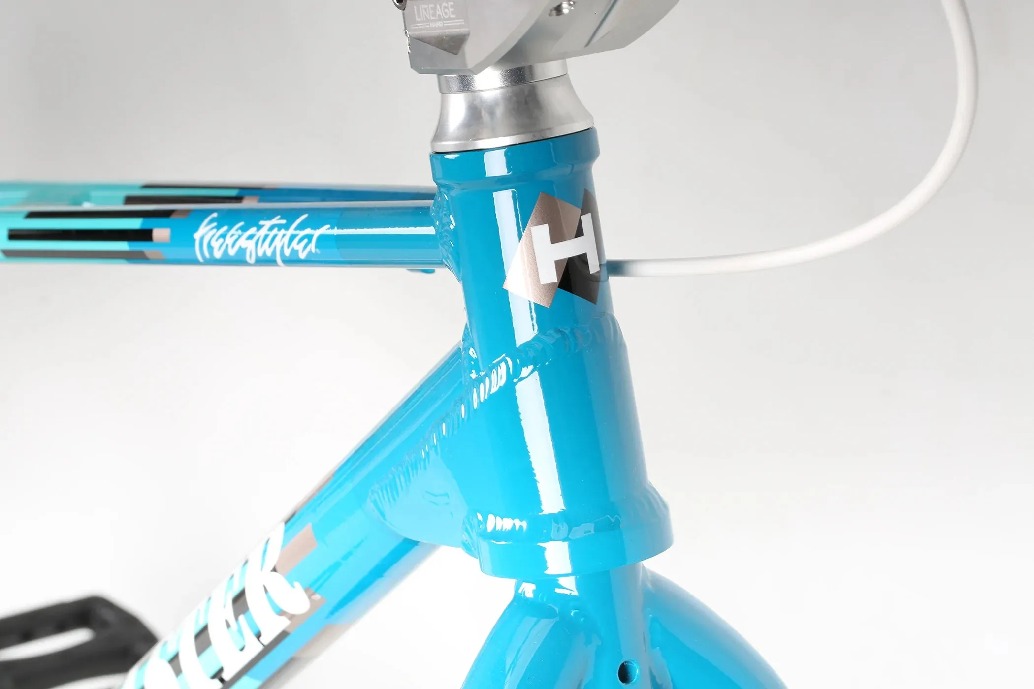 HARO BIKES FREESTYLER DMC LINEAGE LEGEND SERIES 24" - ORDER IN