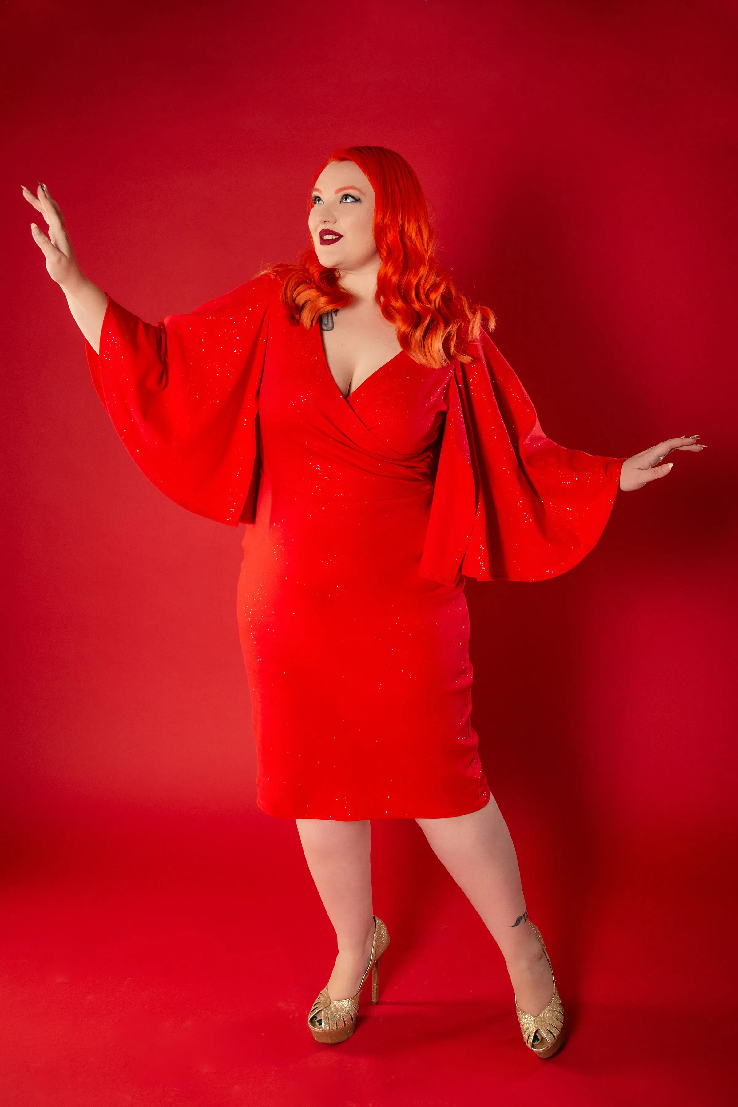 HOLLY BERRY BETTY- New SPARKLY Liquid to Matte Lipstick!