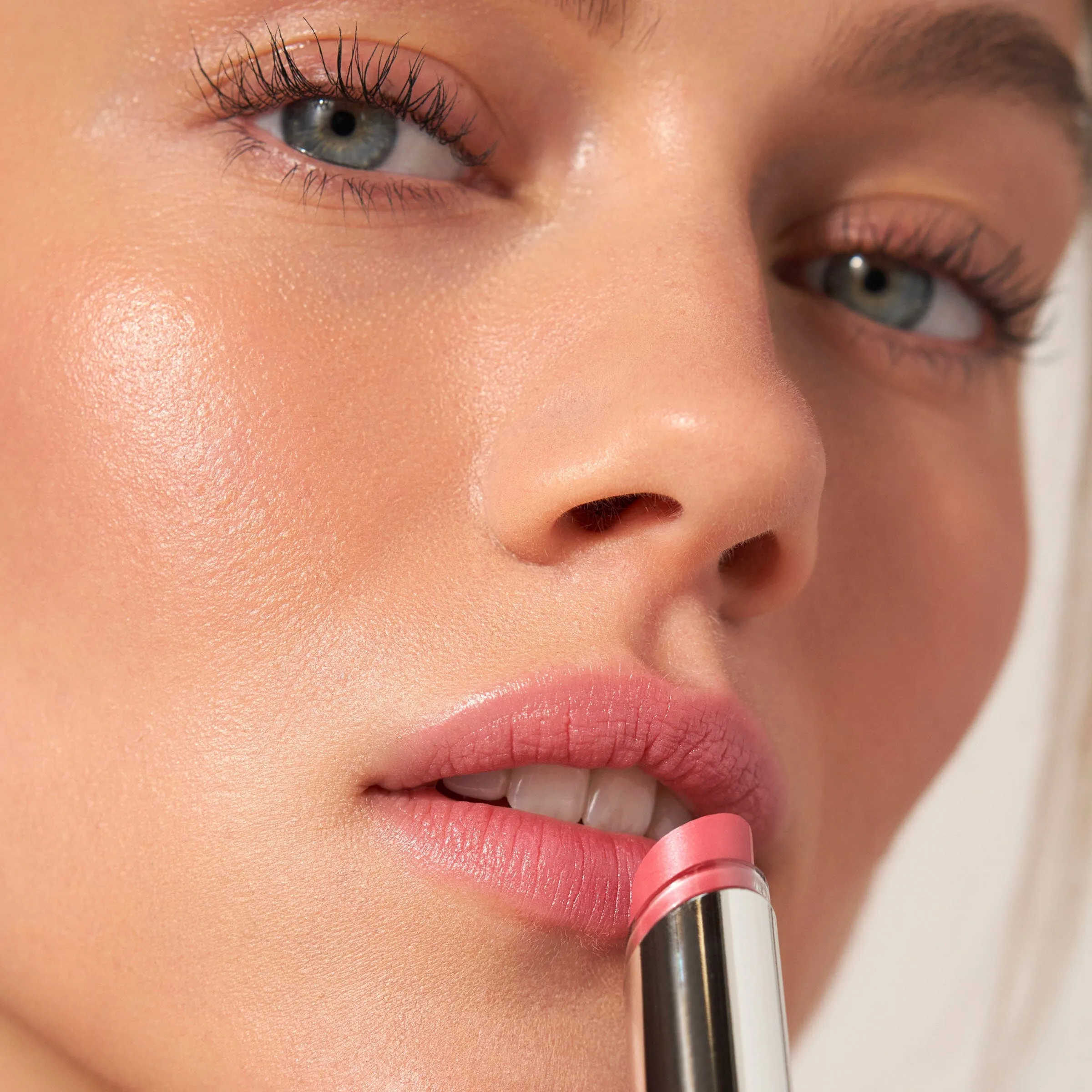 Hydrating Sheer Lip Balm SPF 30