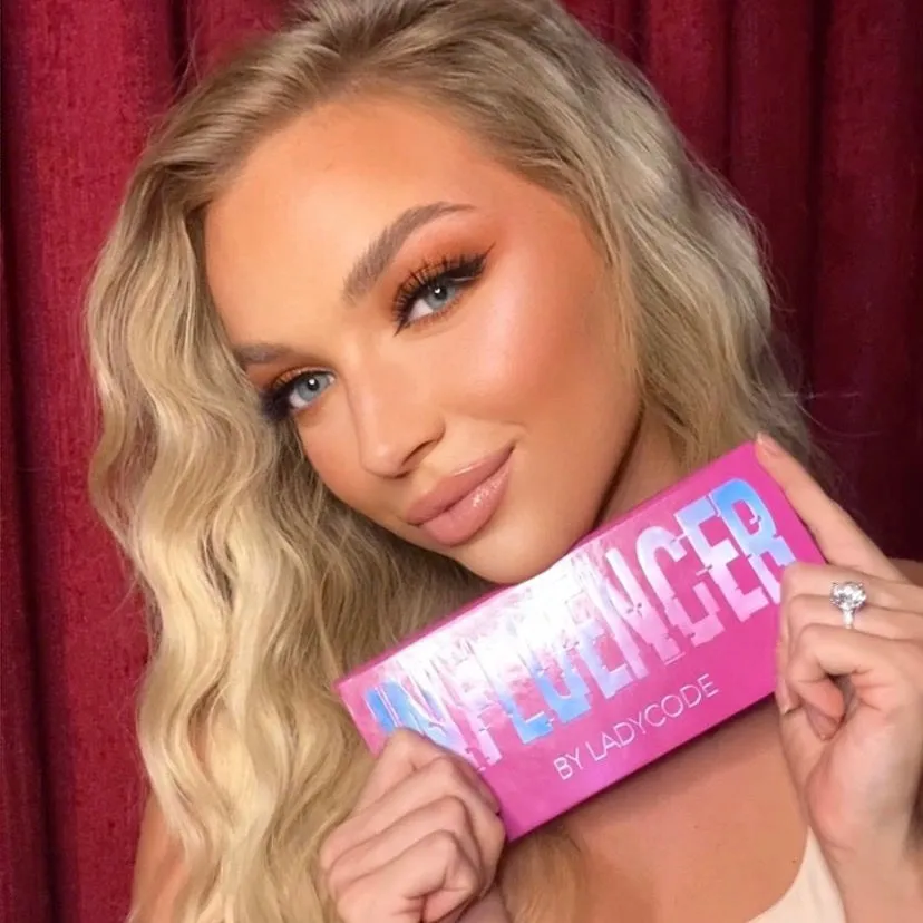 INFLUENCER PALETTE