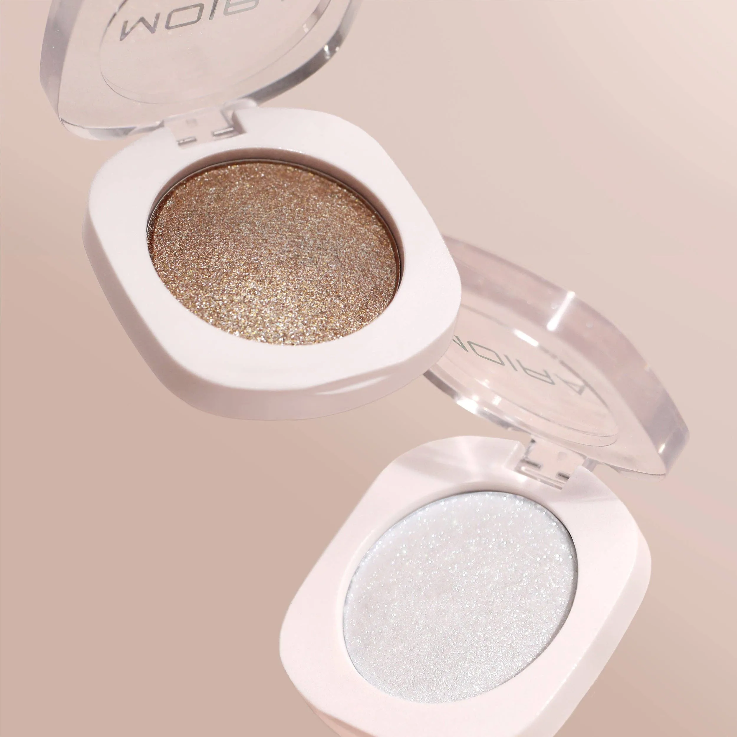 It’s Glam Highlighter
