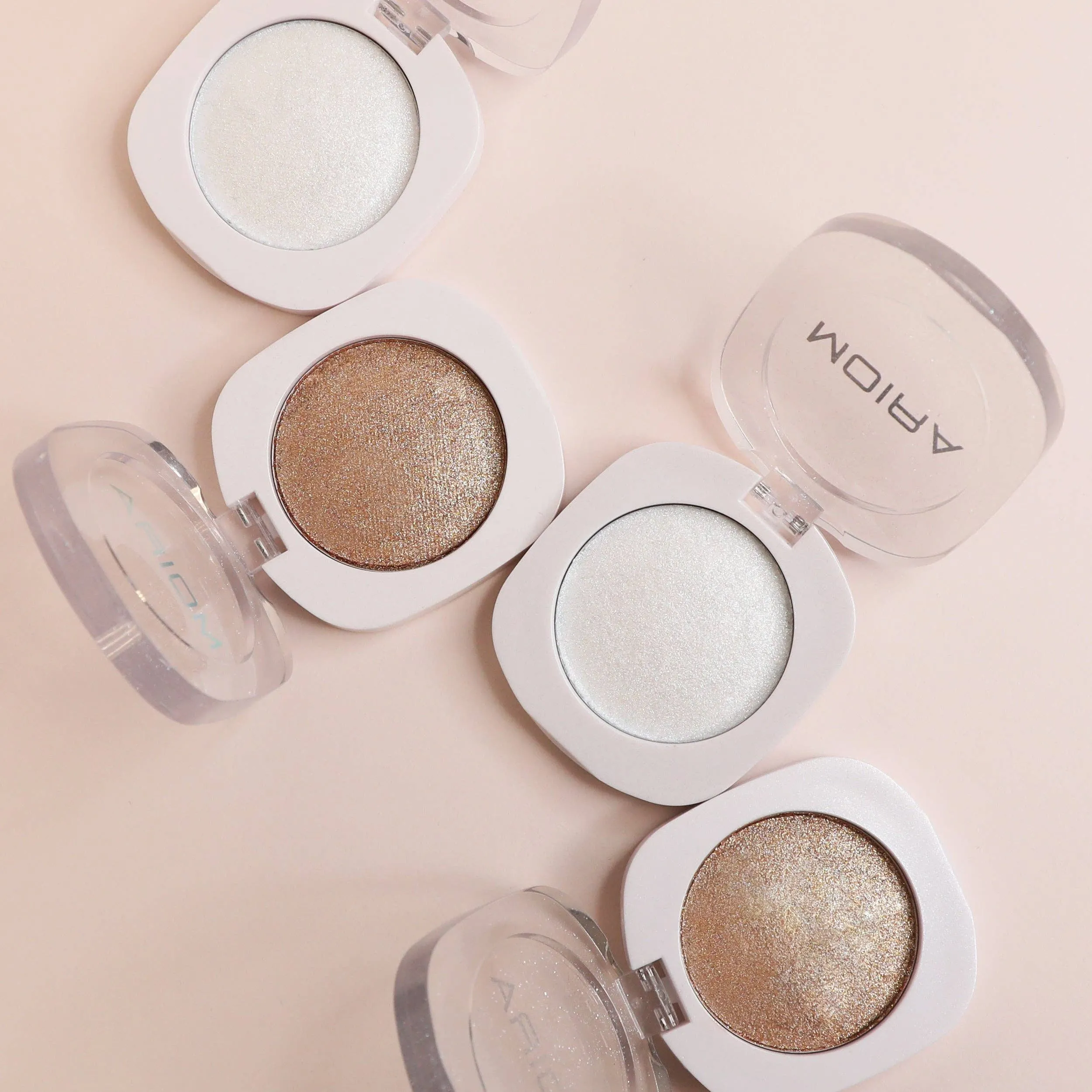 It’s Glam Highlighter