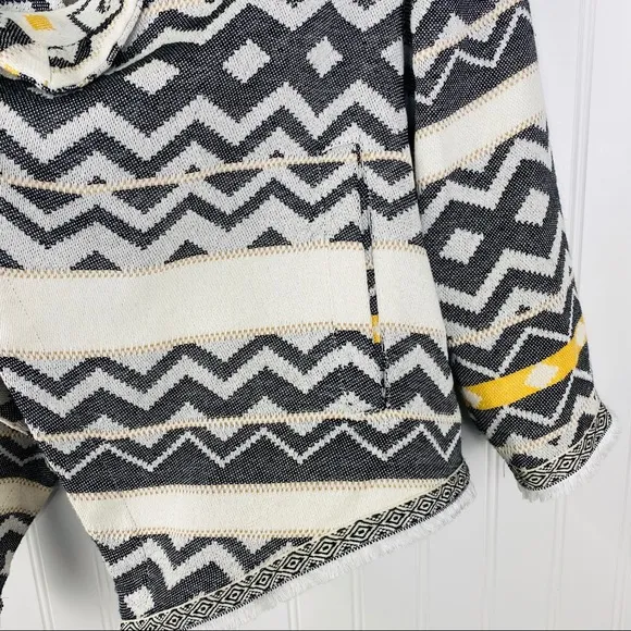 Jack by BB Dakota Aztec / Tribal Open Cardigan Small Cream