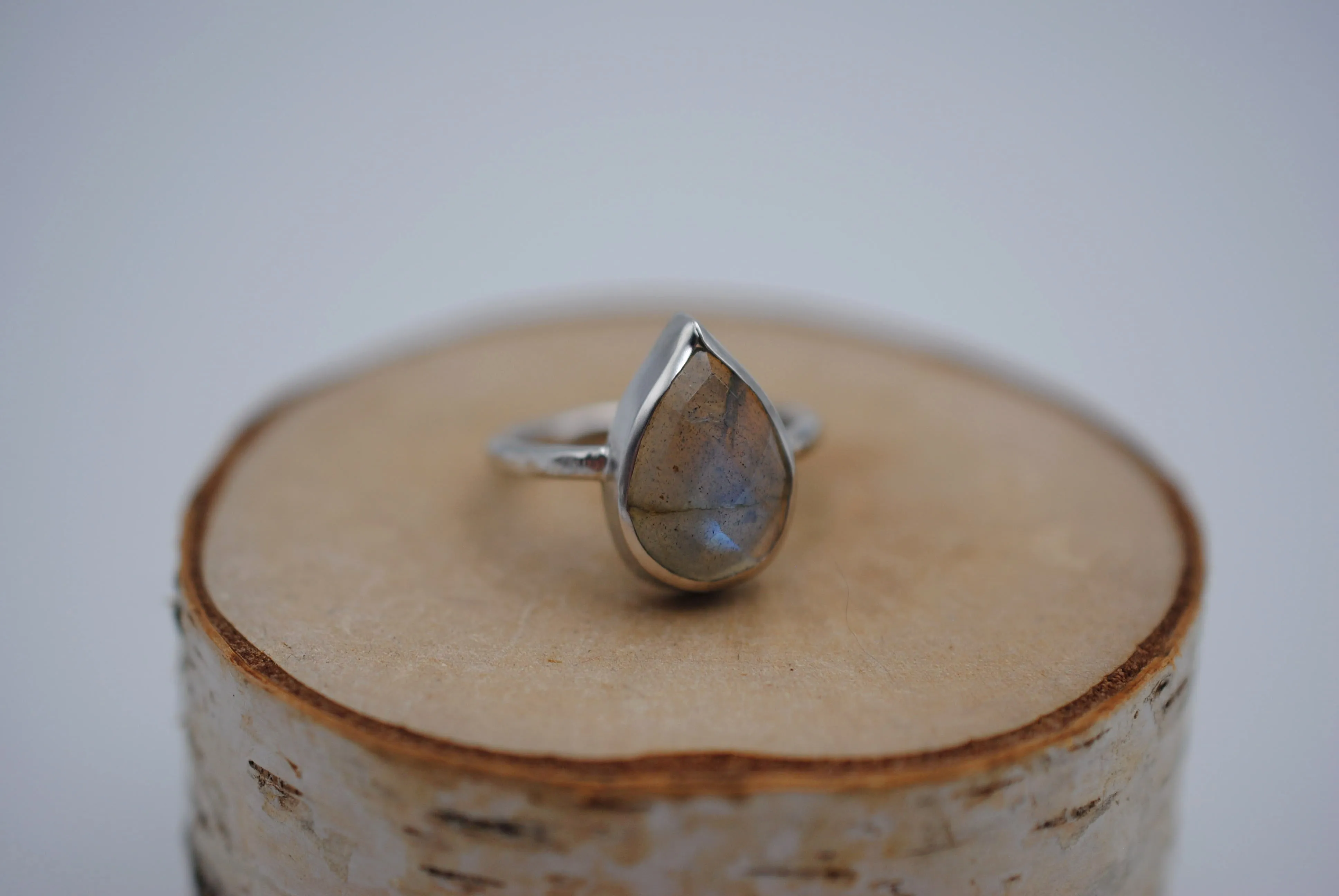 Labradorite Silver Textured Band with Bezel Setting Ring