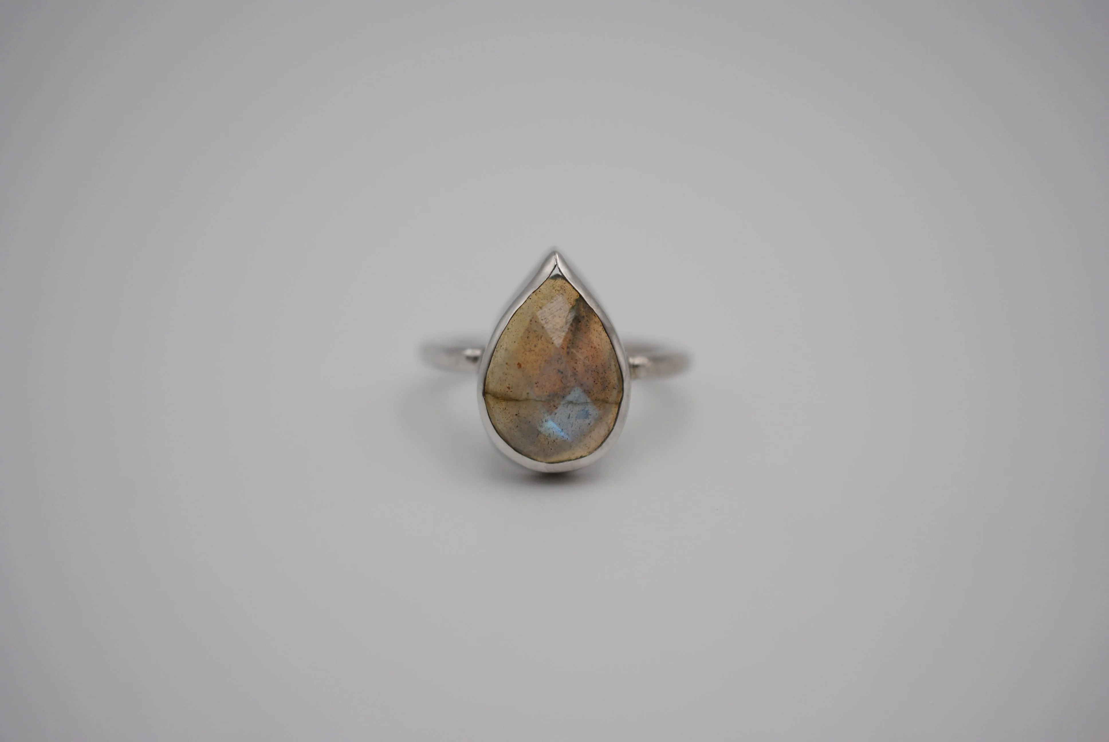 Labradorite Silver Textured Band with Bezel Setting Ring