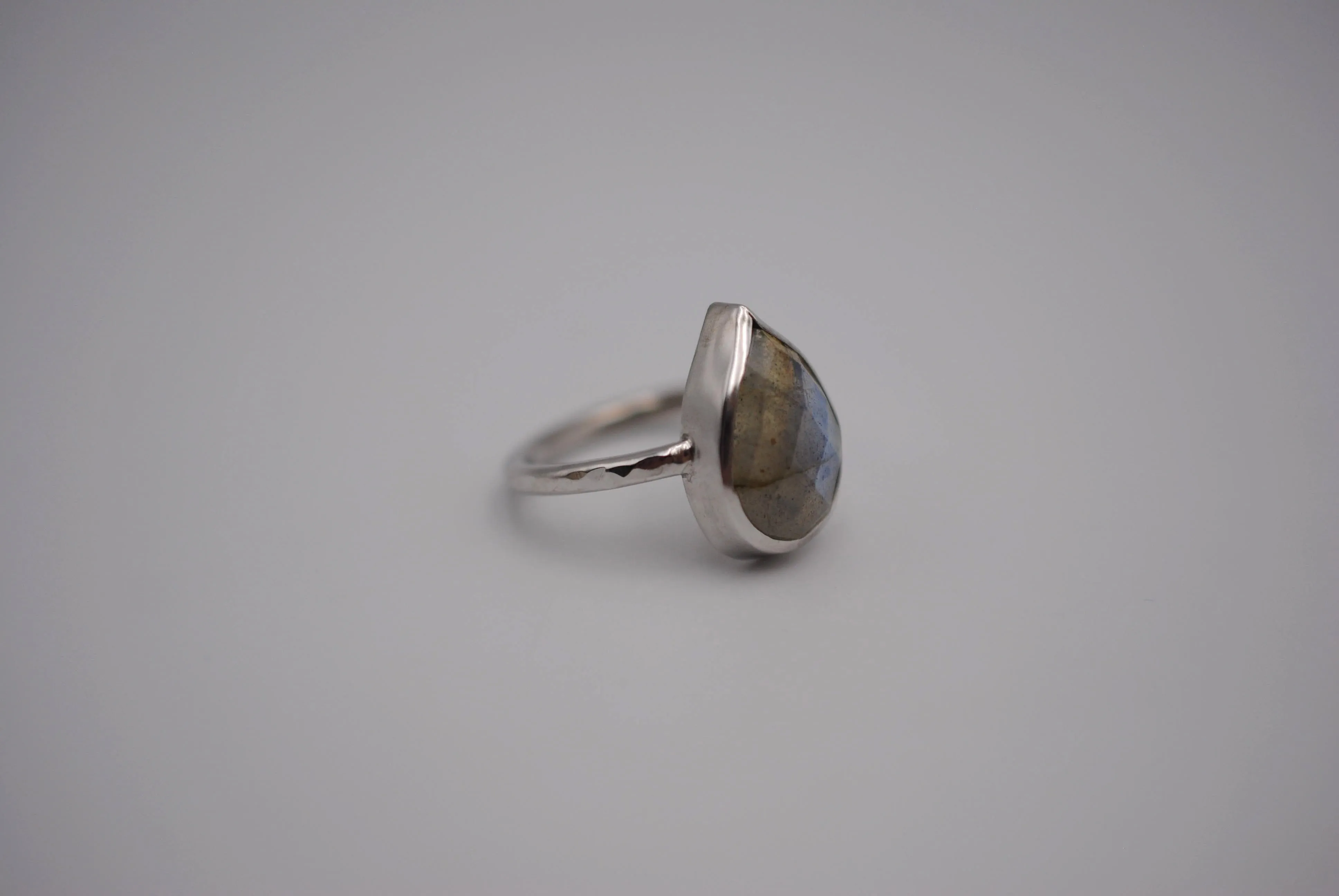 Labradorite Silver Textured Band with Bezel Setting Ring