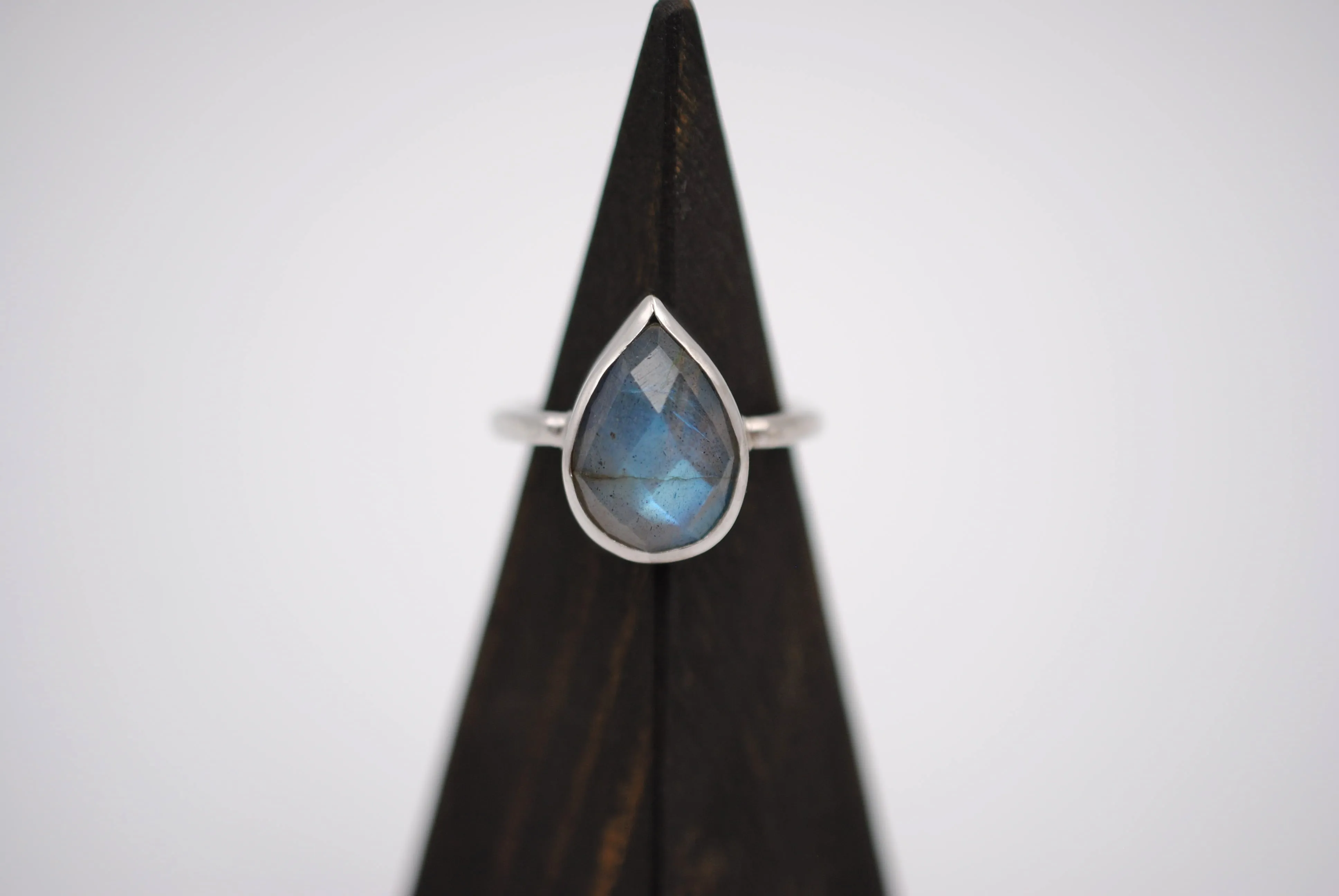 Labradorite Silver Textured Band with Bezel Setting Ring