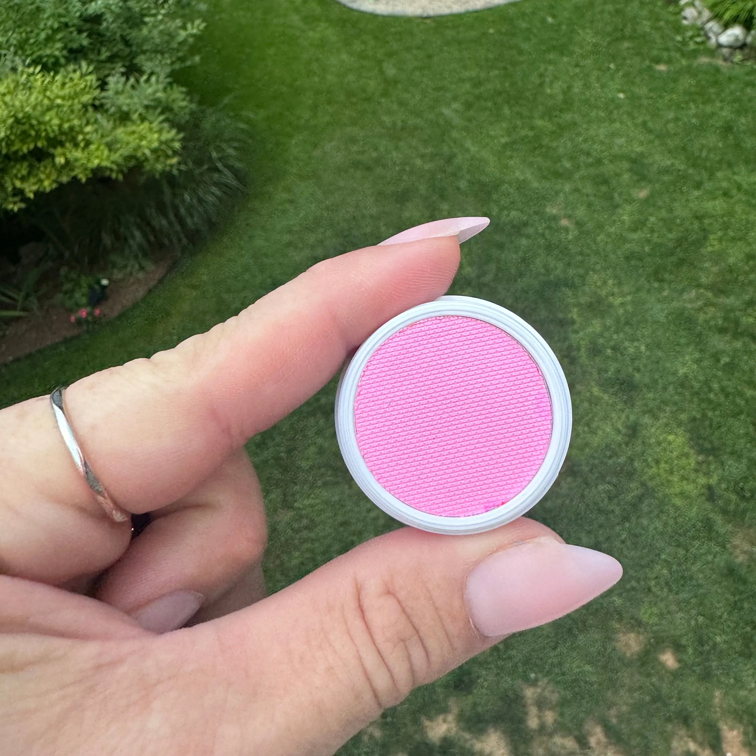 Light Pink Cake Eyeliner