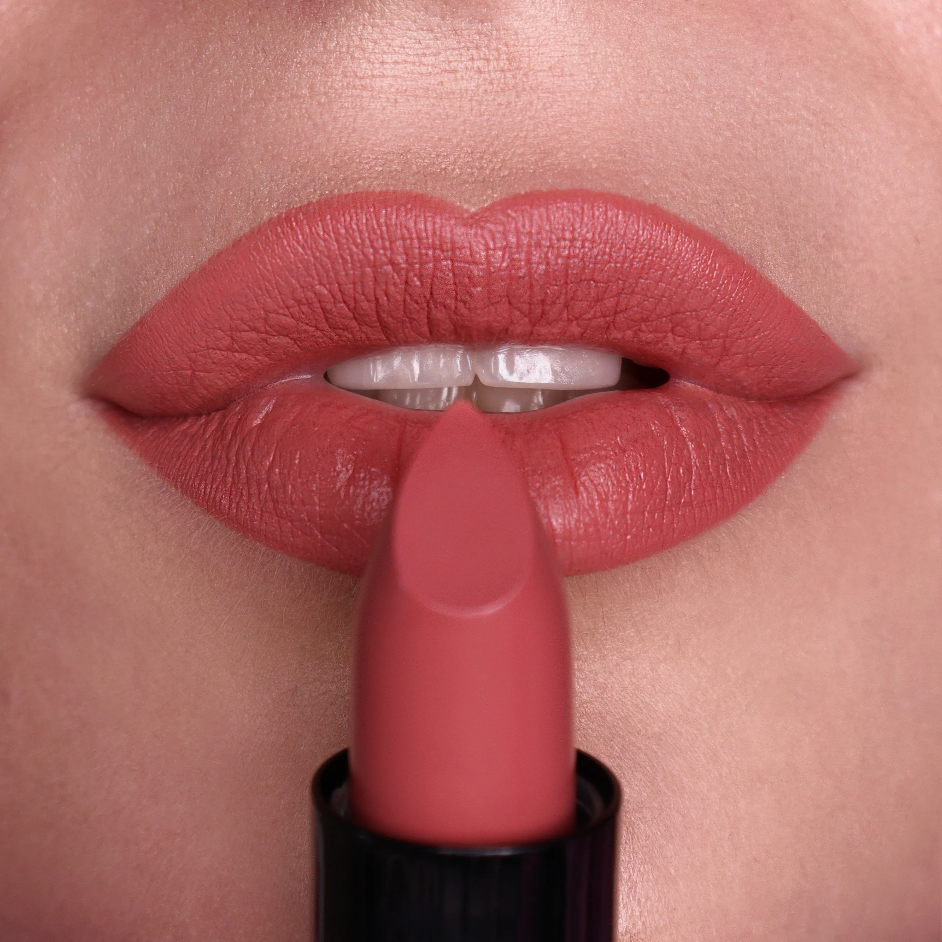 LIPSTICK CREAMY MATTE n. 01 - KINTSUGI Limited edition - UNIQUE ROSE
