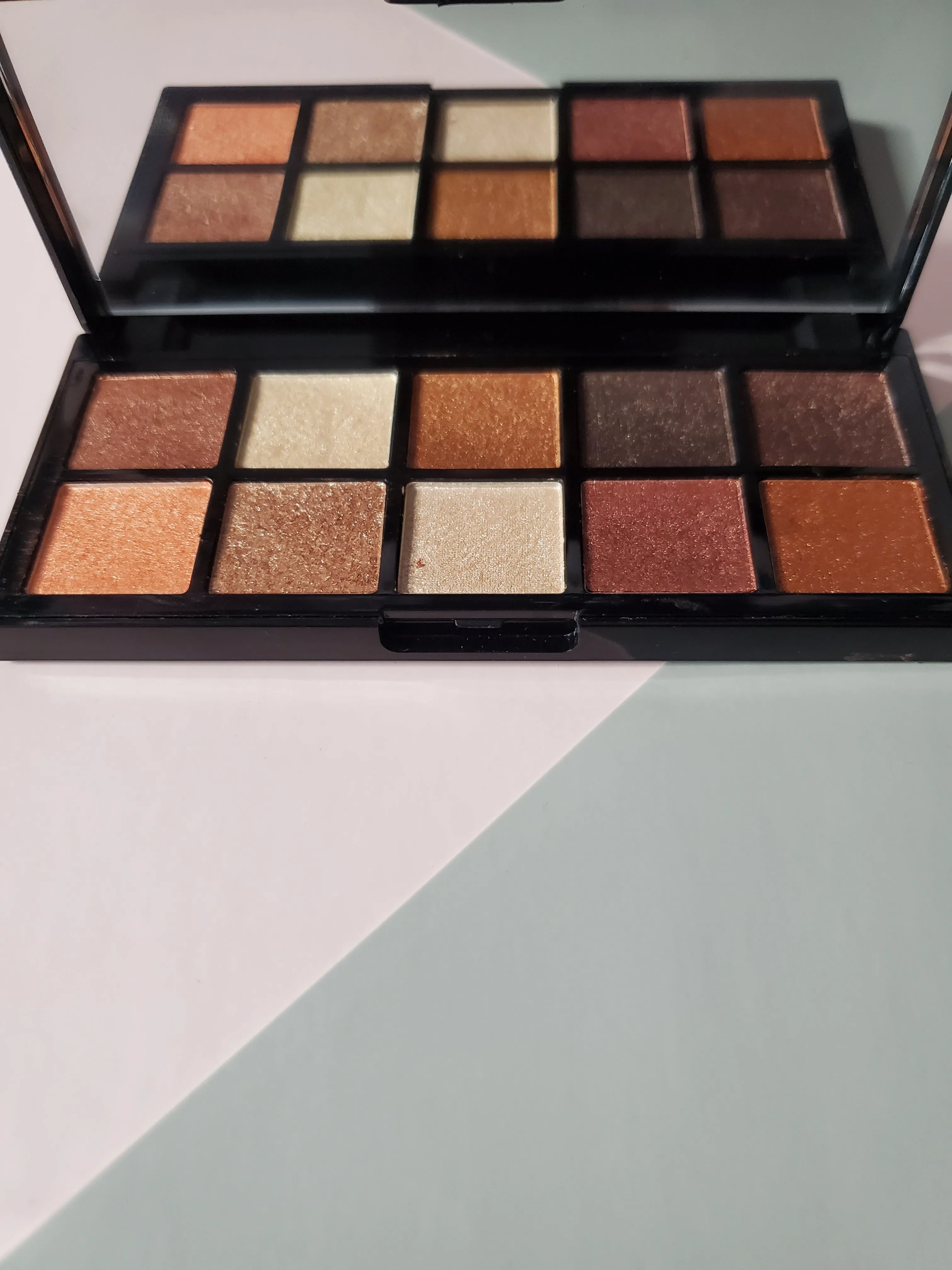 Makeup Color SHIMMER Eyeshadow Palette WATERPROOF