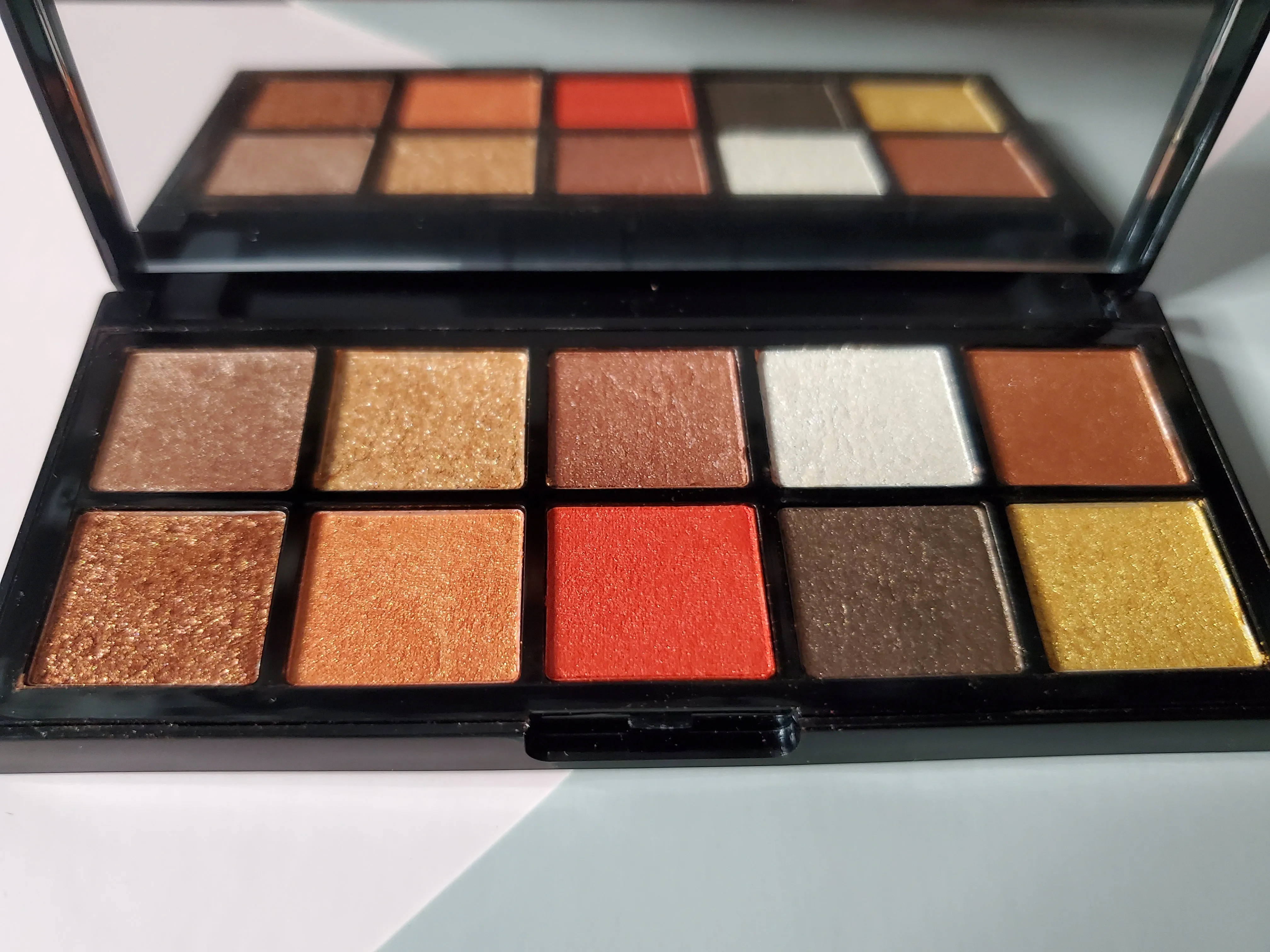 Makeup Color SHIMMER Eyeshadow Palette WATERPROOF