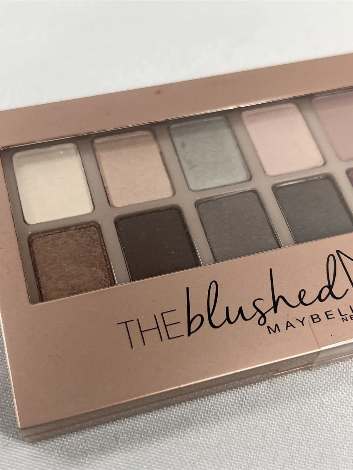 Maybelline The Blushed Nudes New York Eyeshadow Palette Makeup Pinks Crease