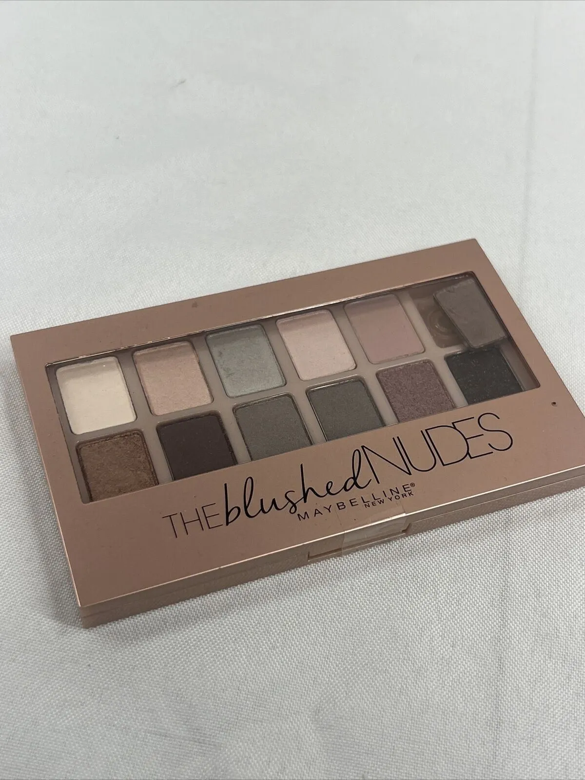 Maybelline The Blushed Nudes New York Eyeshadow Palette Makeup Pinks Crease