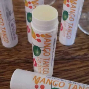 MOISTURIZING LIP BALM